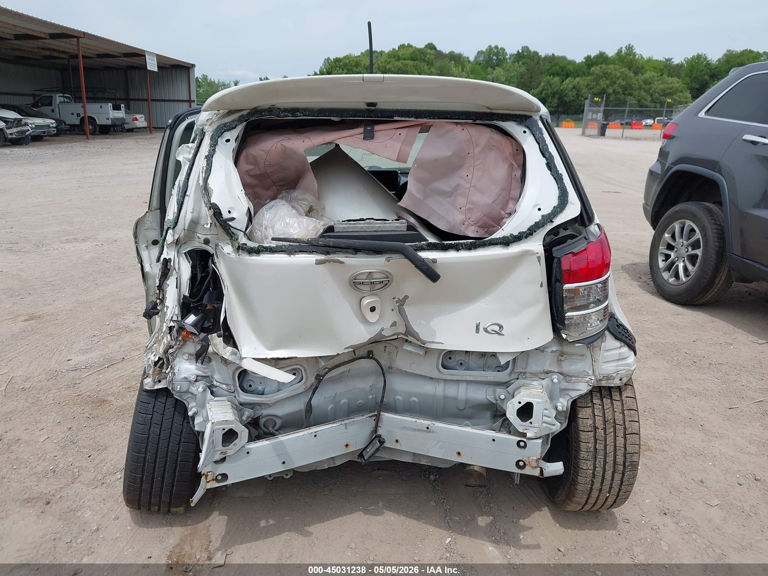 SCION IQ image 6
