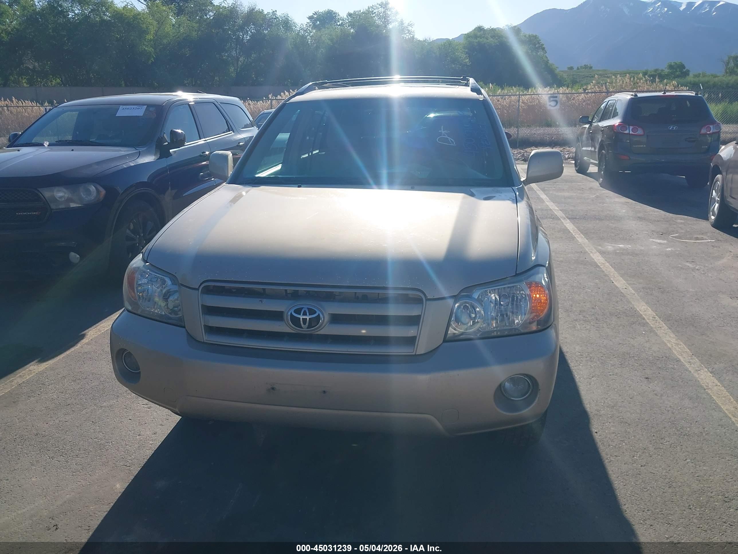 TOYOTA HIGHLANDER image 6