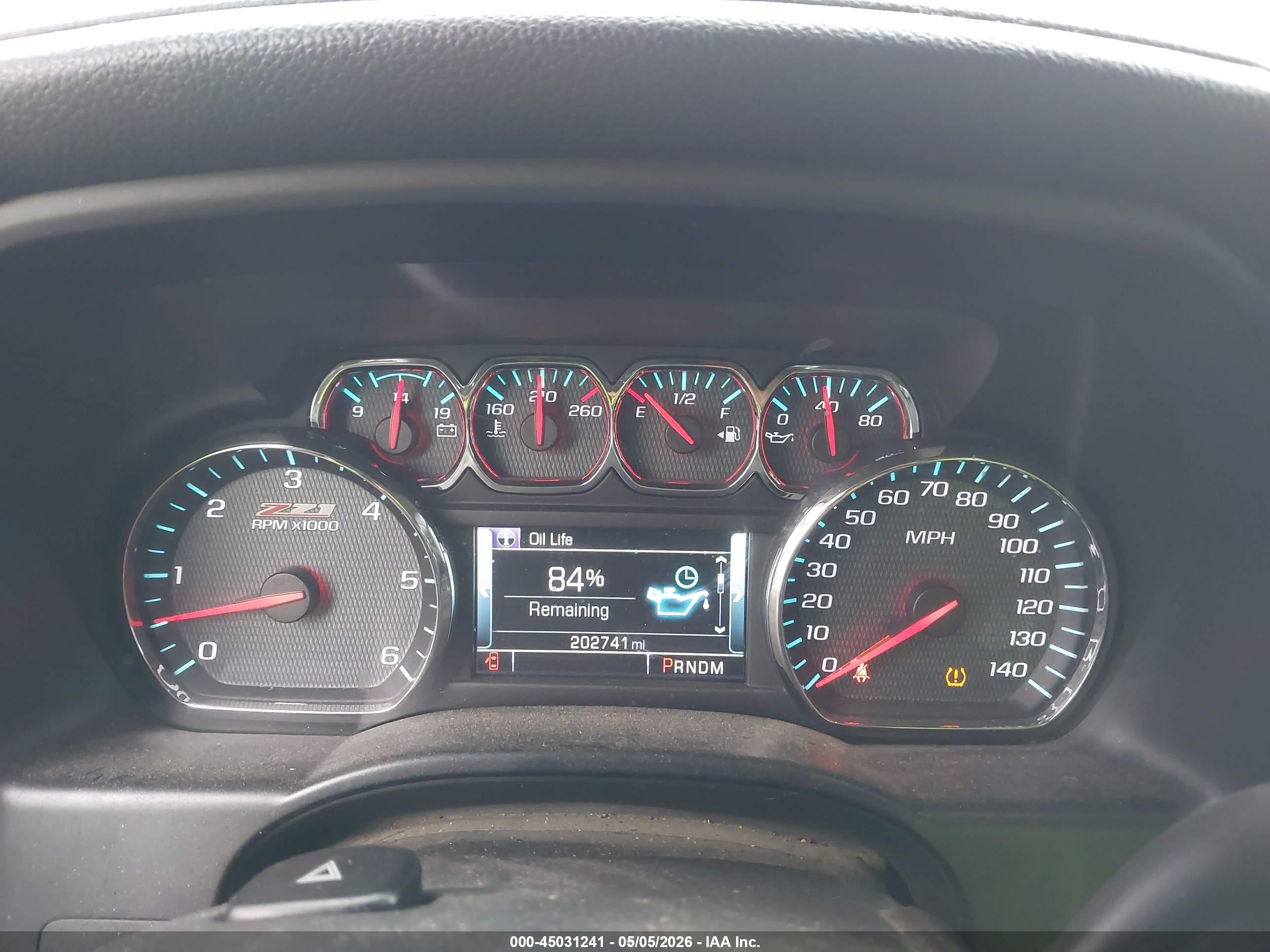 CHEVROLET SILVERADO image 7