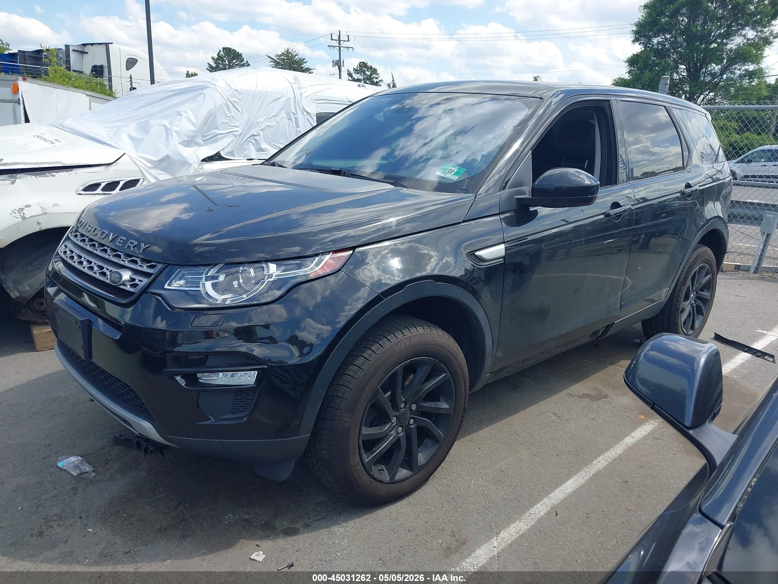 LAND ROVER image 2