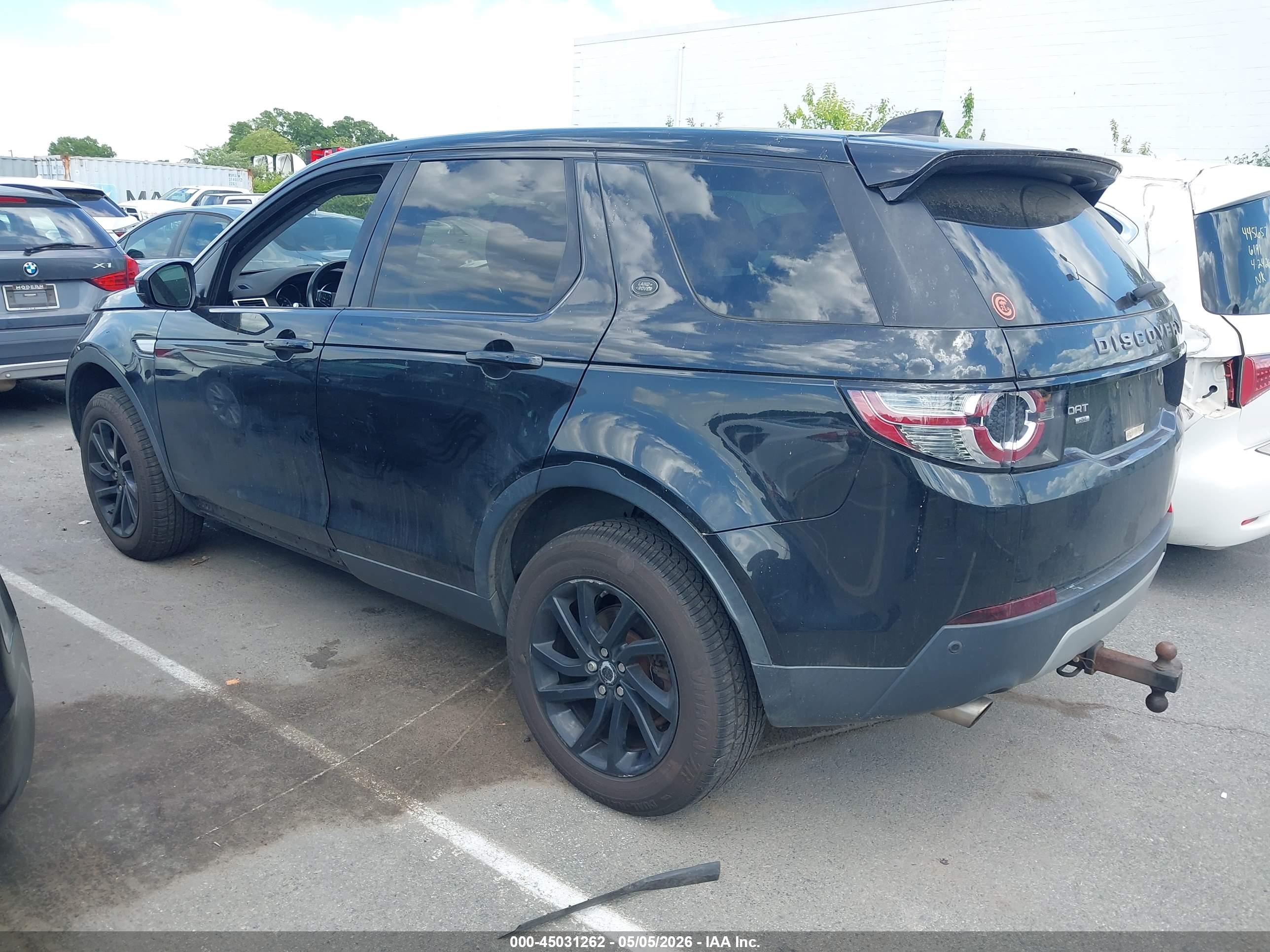 LAND ROVER image 3