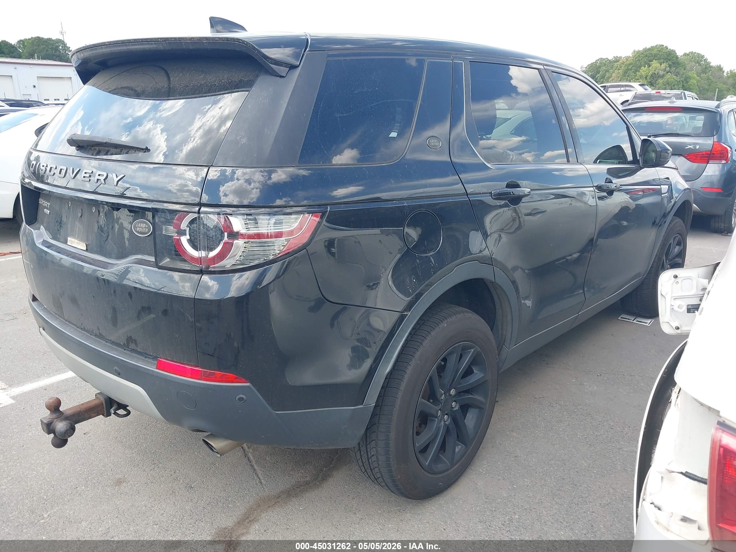 LAND ROVER image 4