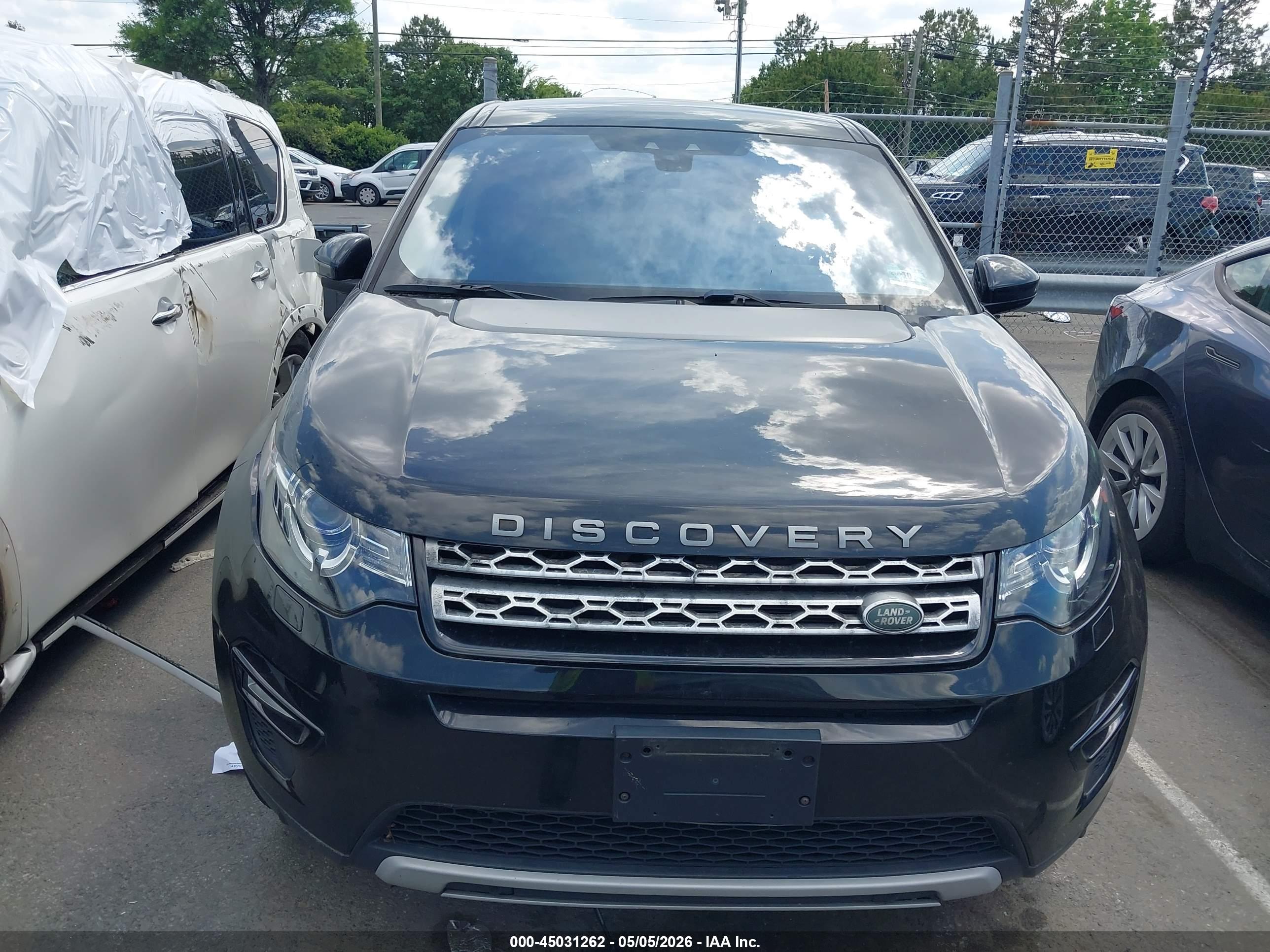 LAND ROVER image 6