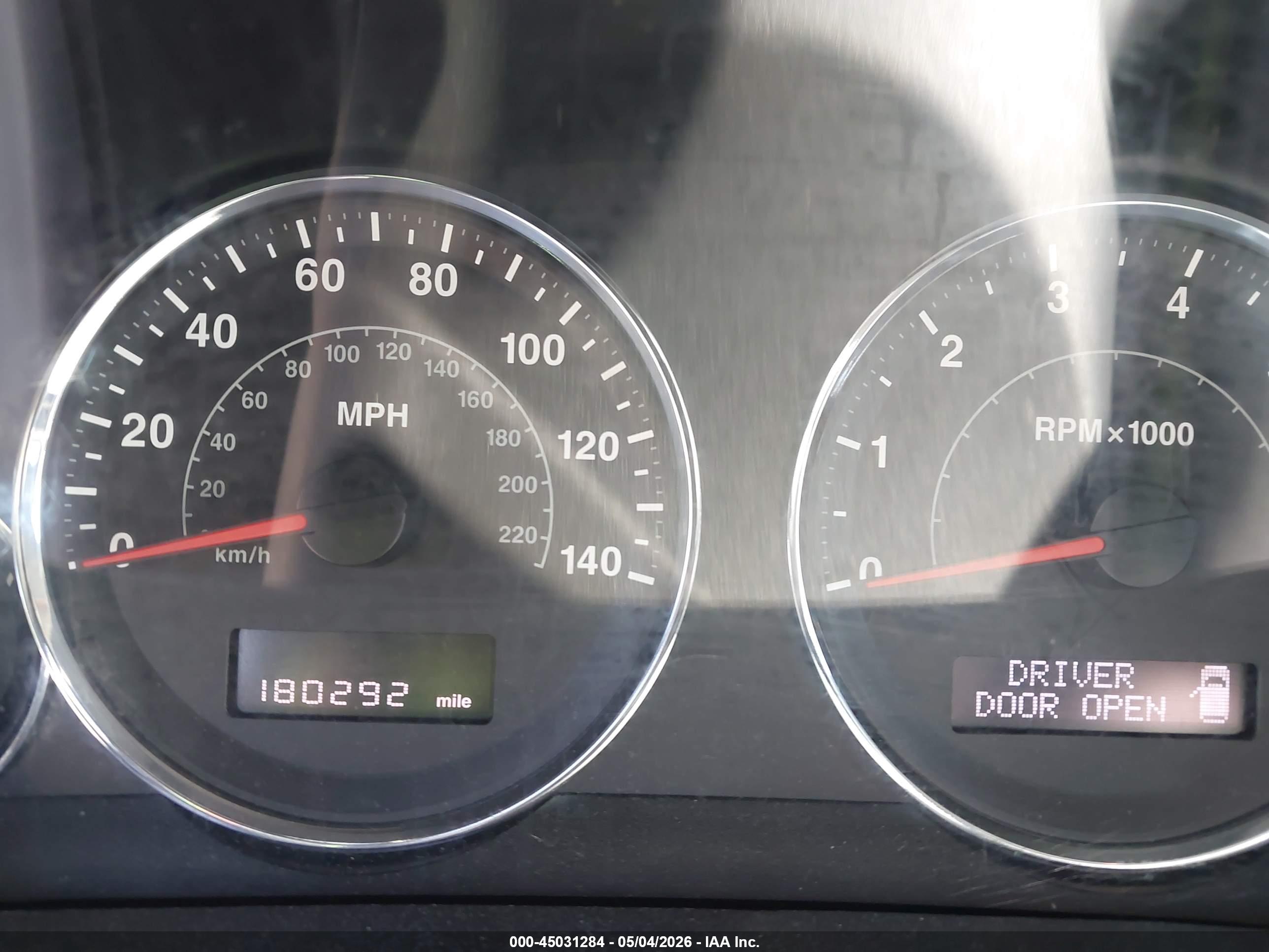 JEEP GRAND image 7