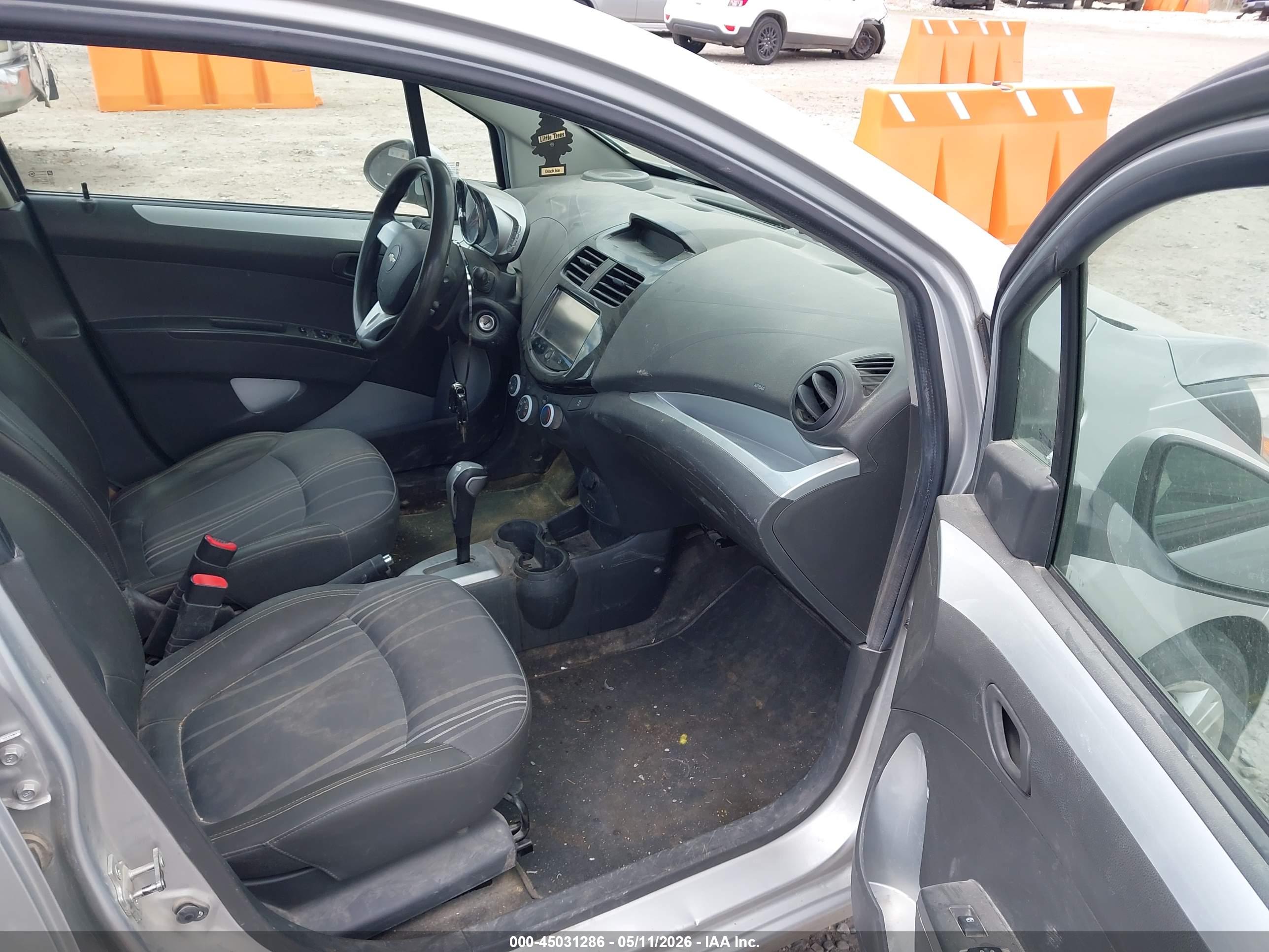 CHEVROLET SPARK image 5
