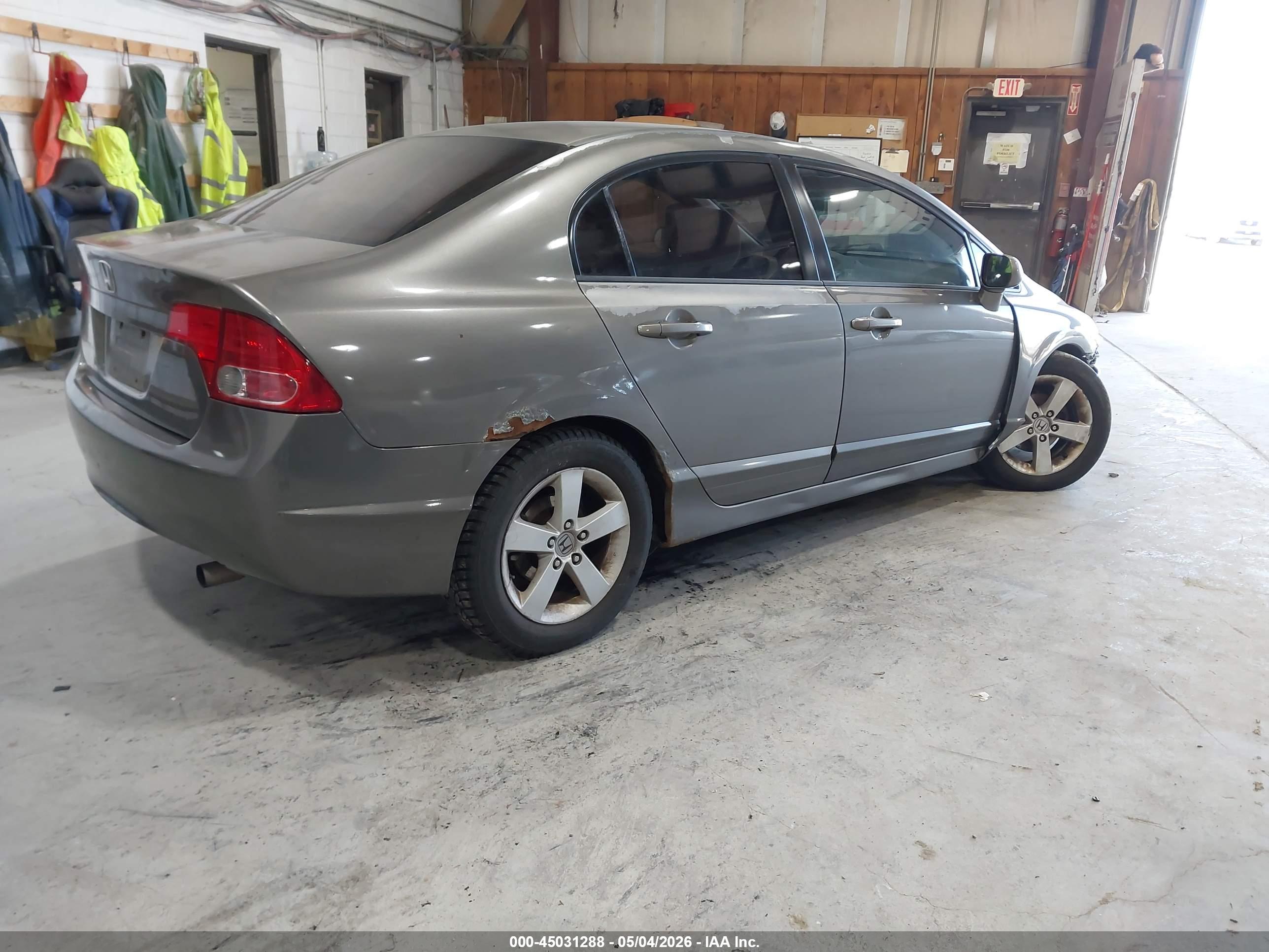 HONDA CIVIC image 4