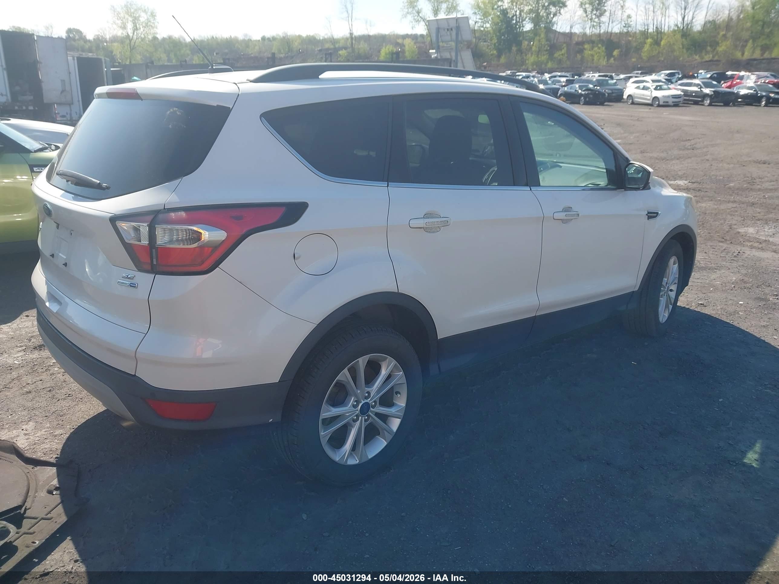FORD ESCAPE image 4
