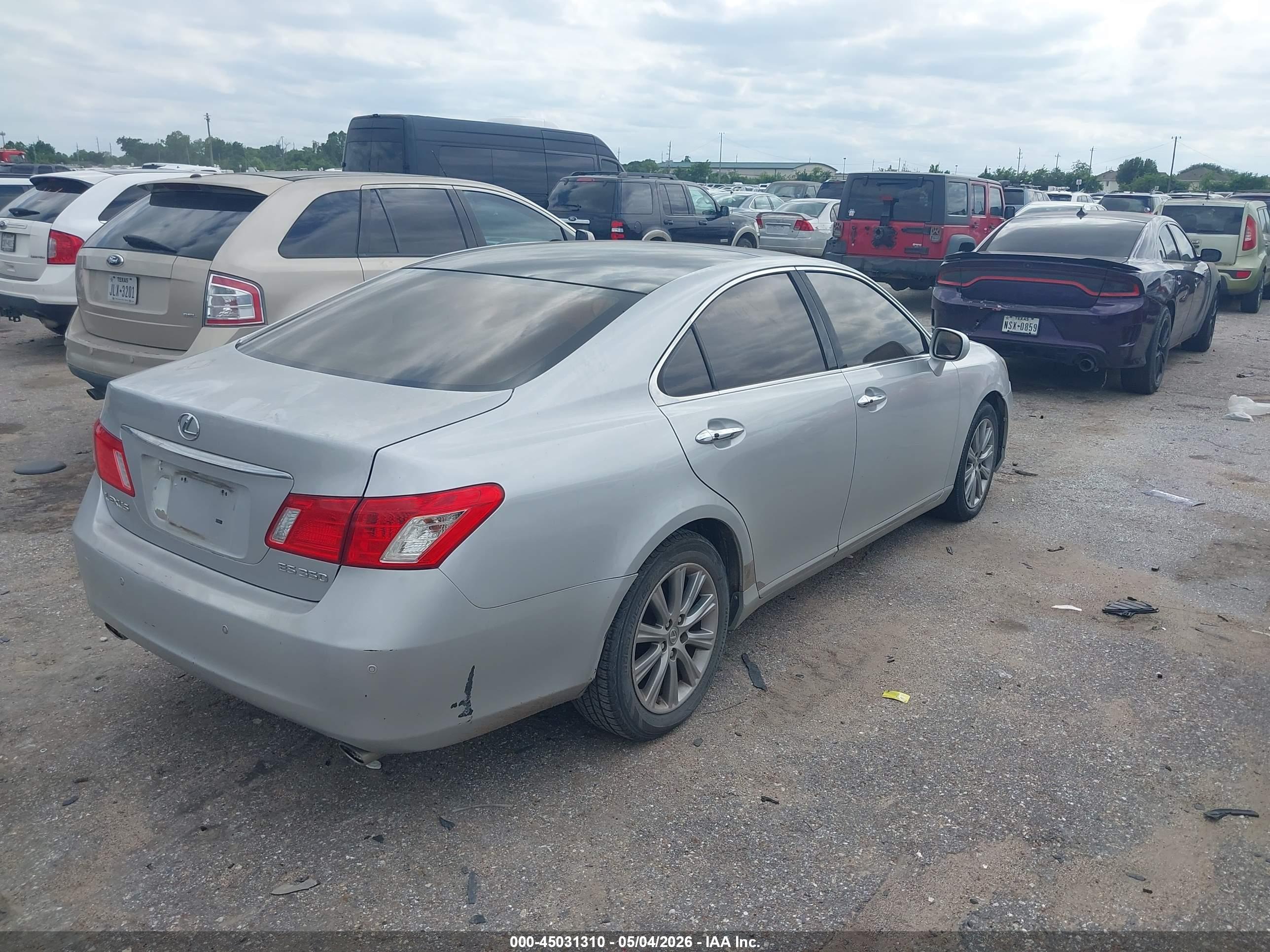 LEXUS ES image 4