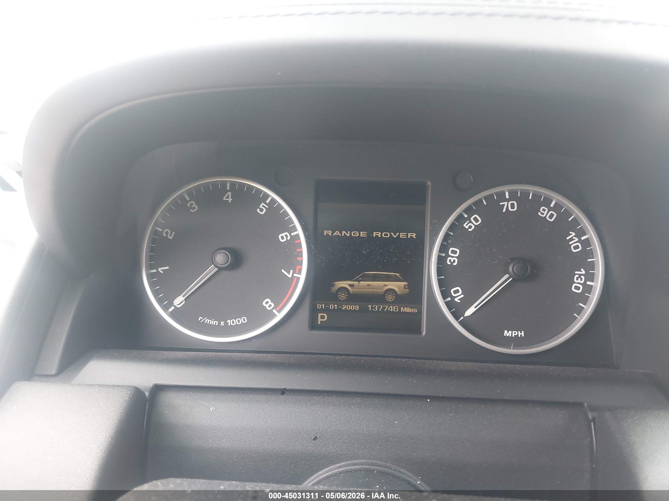 LAND ROVER image 7