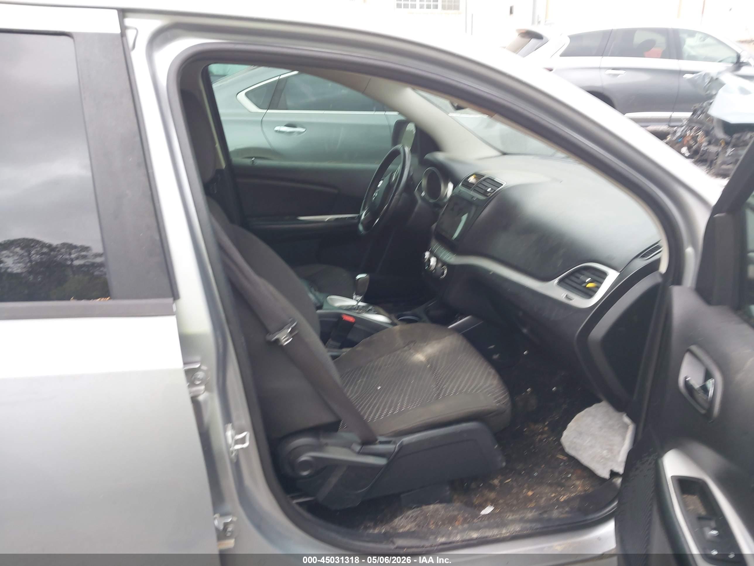 DODGE JOURNEY image 5