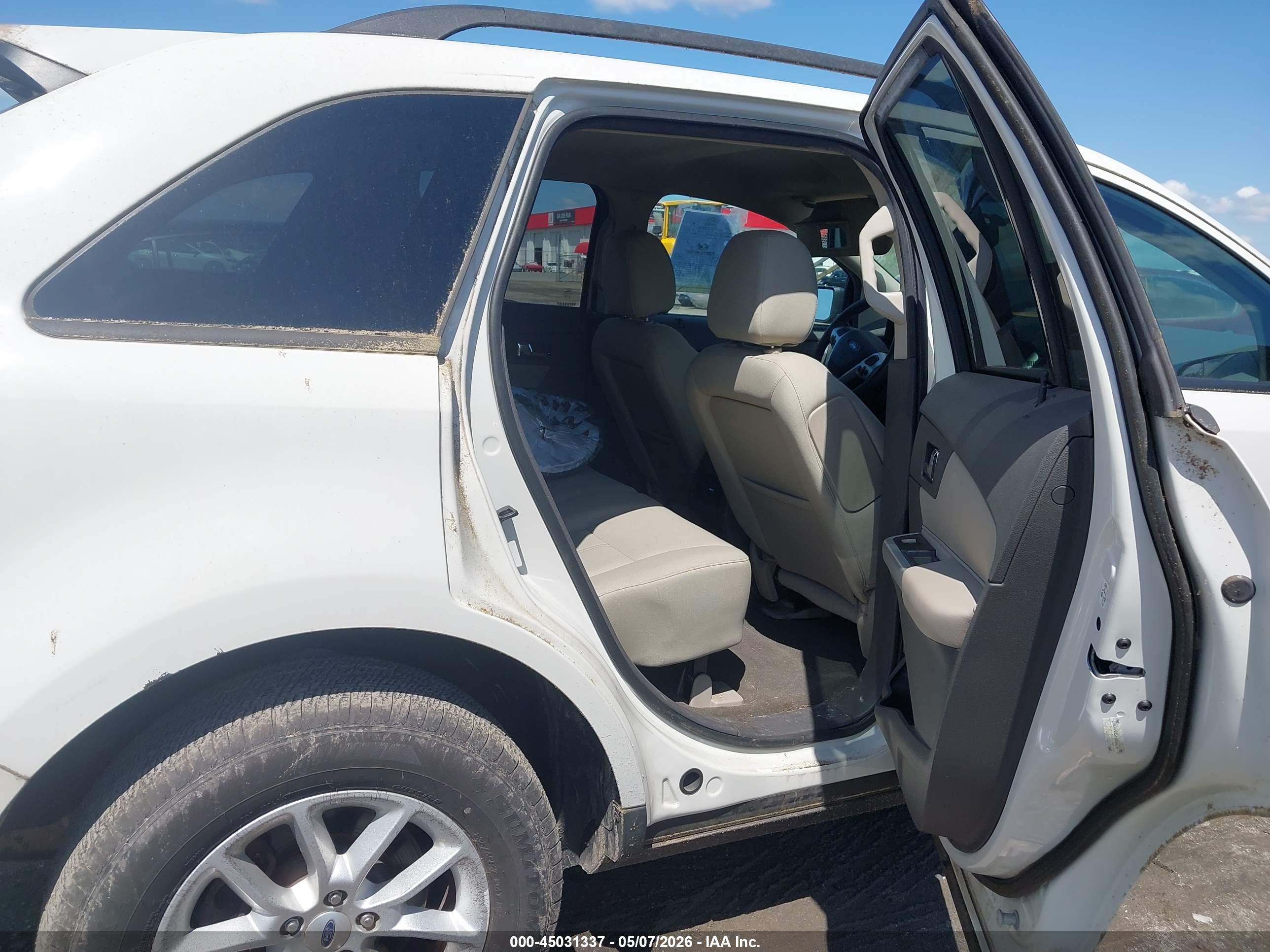 FORD EDGE image 8