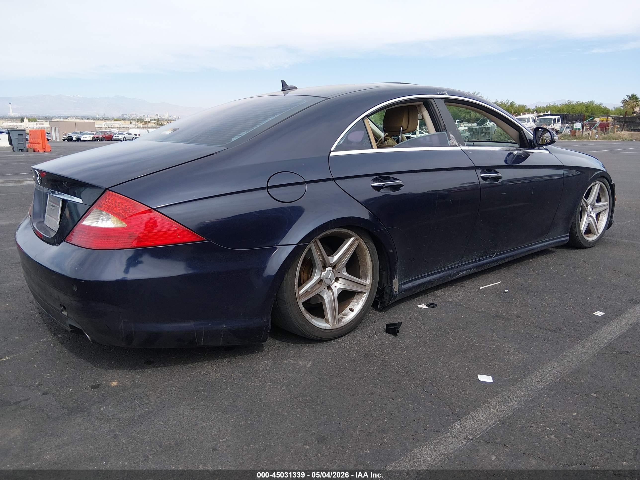 MERCEDES-BENZ CLS image 4