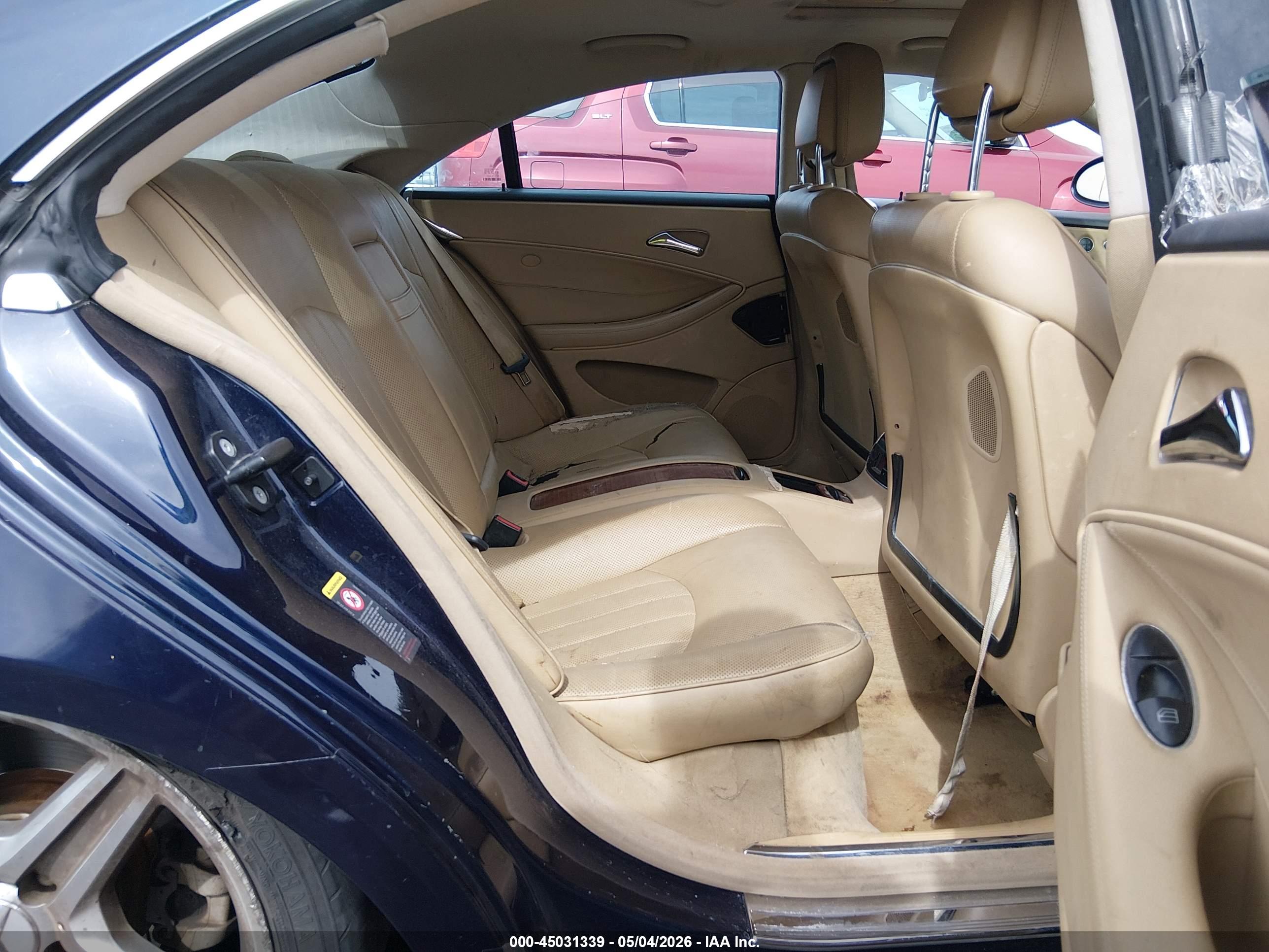 MERCEDES-BENZ CLS image 8