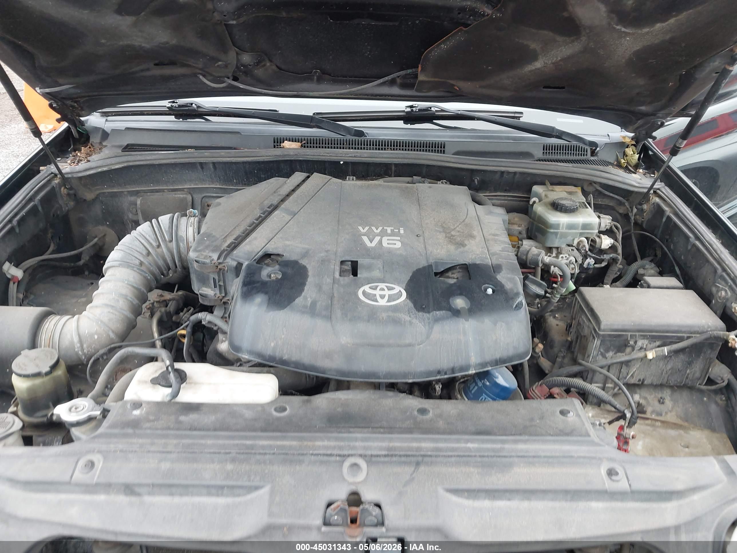 TOYOTA 4RUNNER image 10