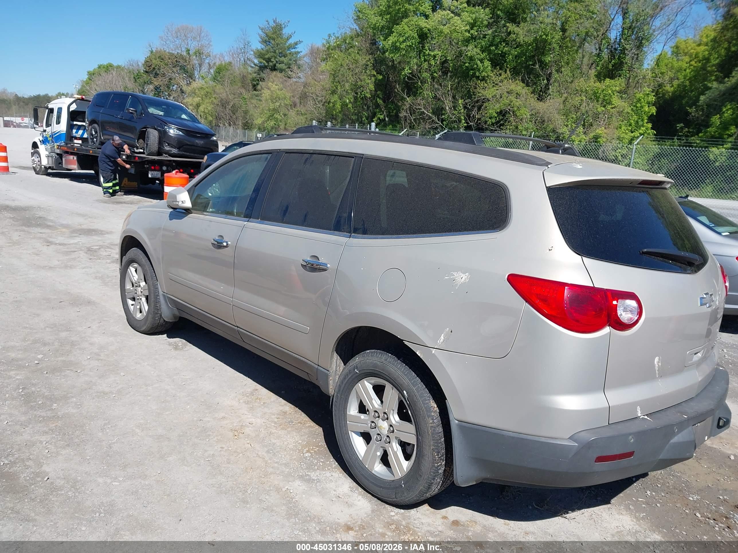 CHEVROLET TRAVERSE image 3