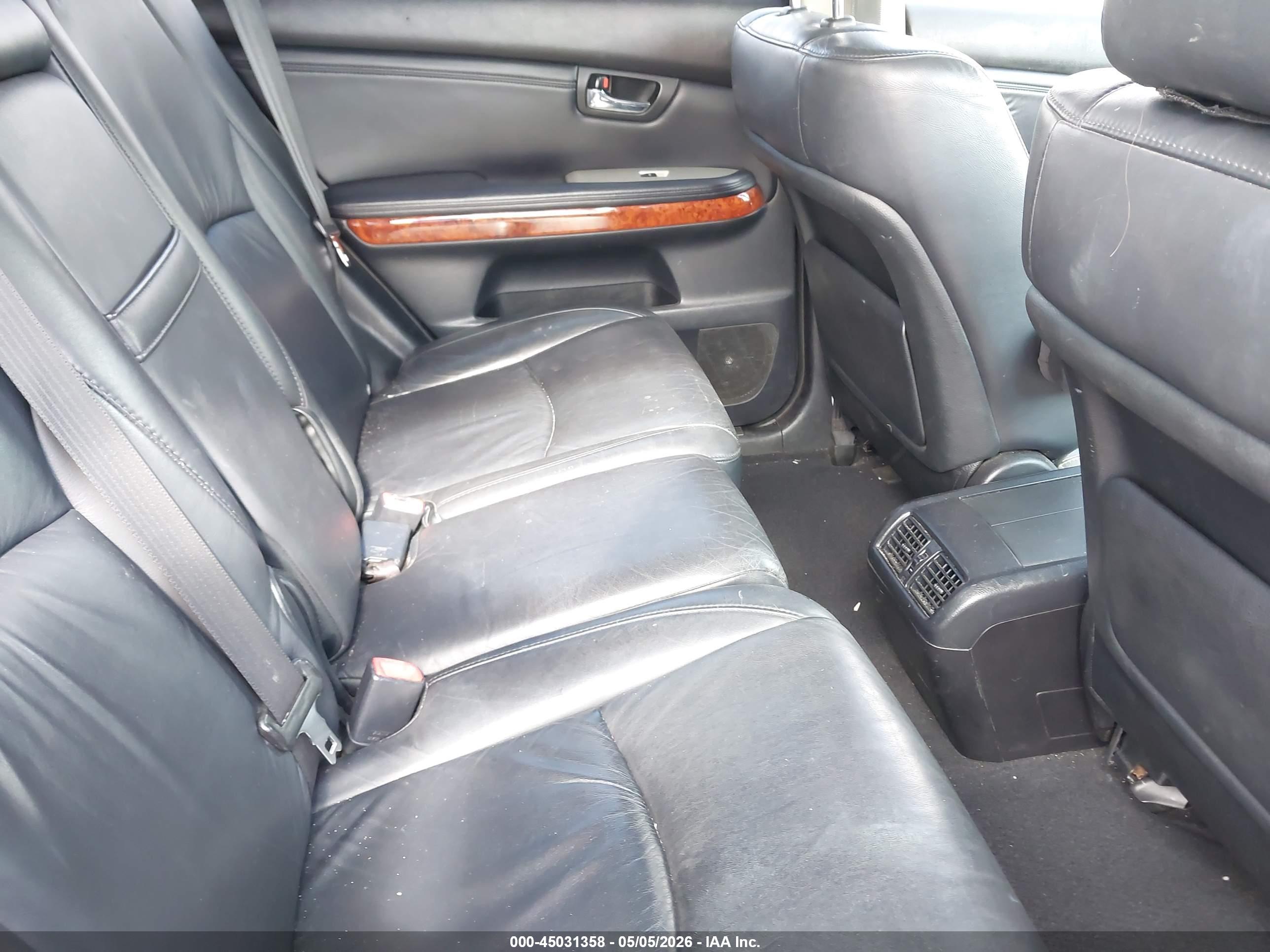 LEXUS RX image 8
