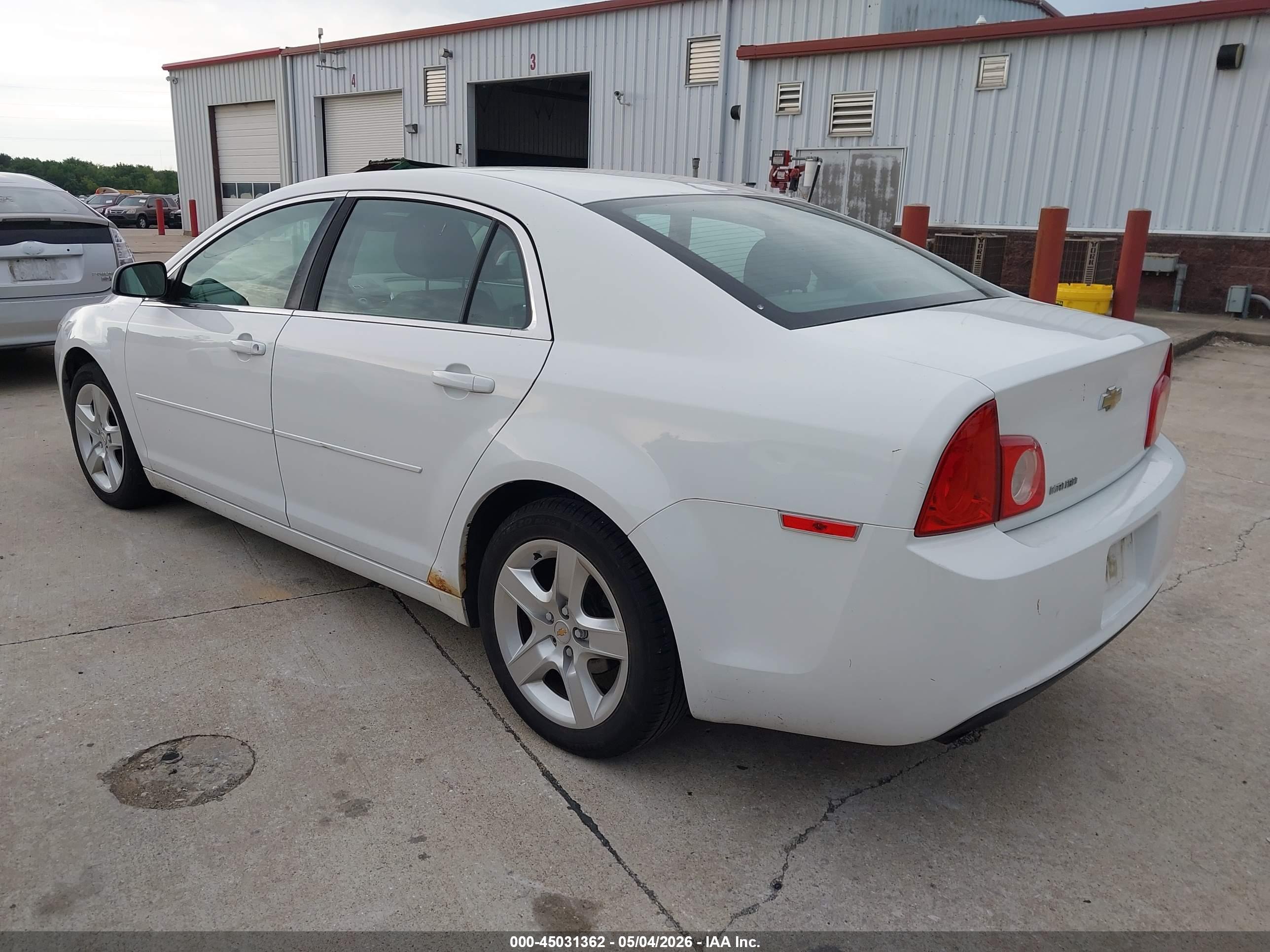 CHEVROLET MALIBU image 3