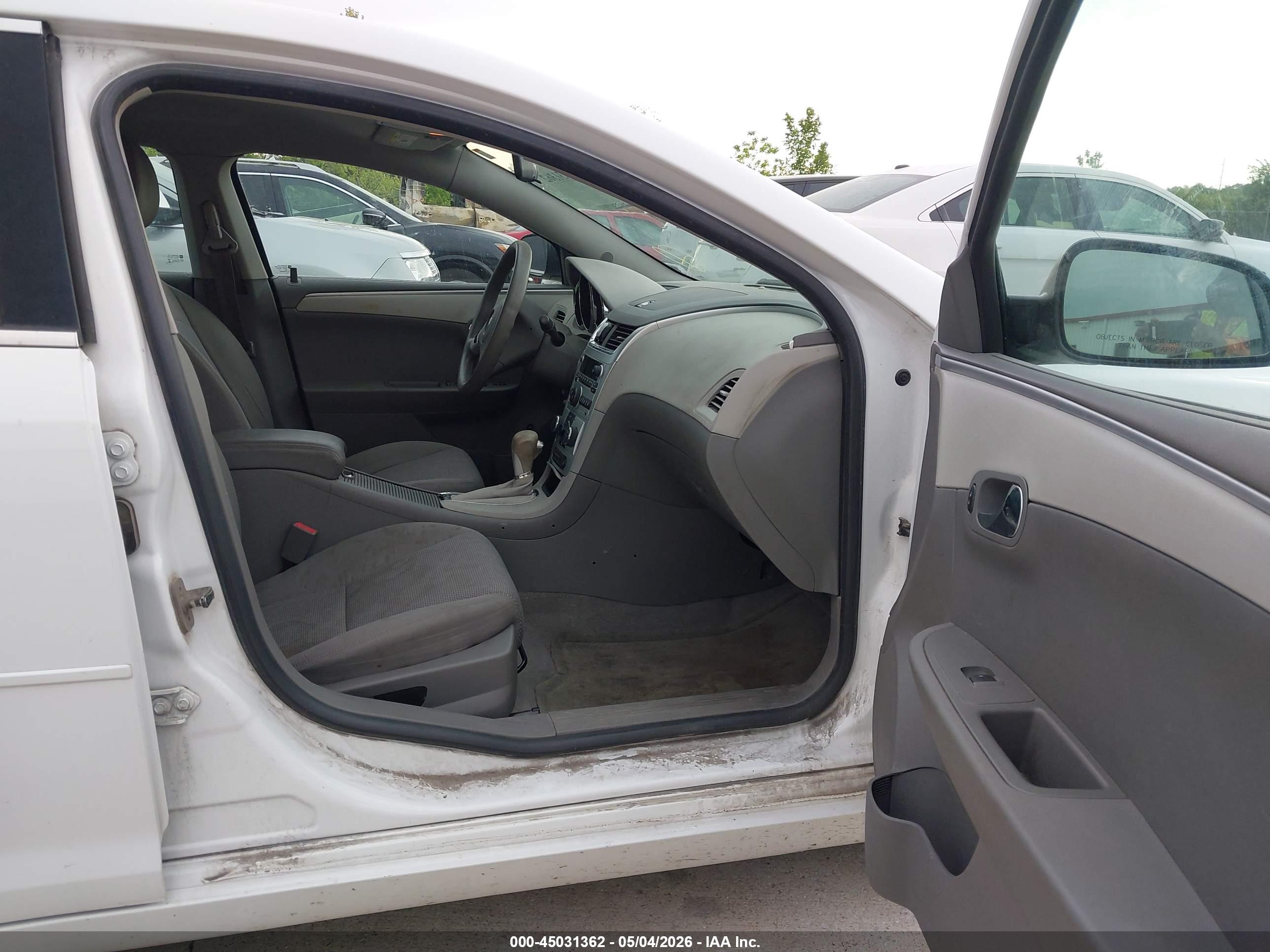 CHEVROLET MALIBU image 5