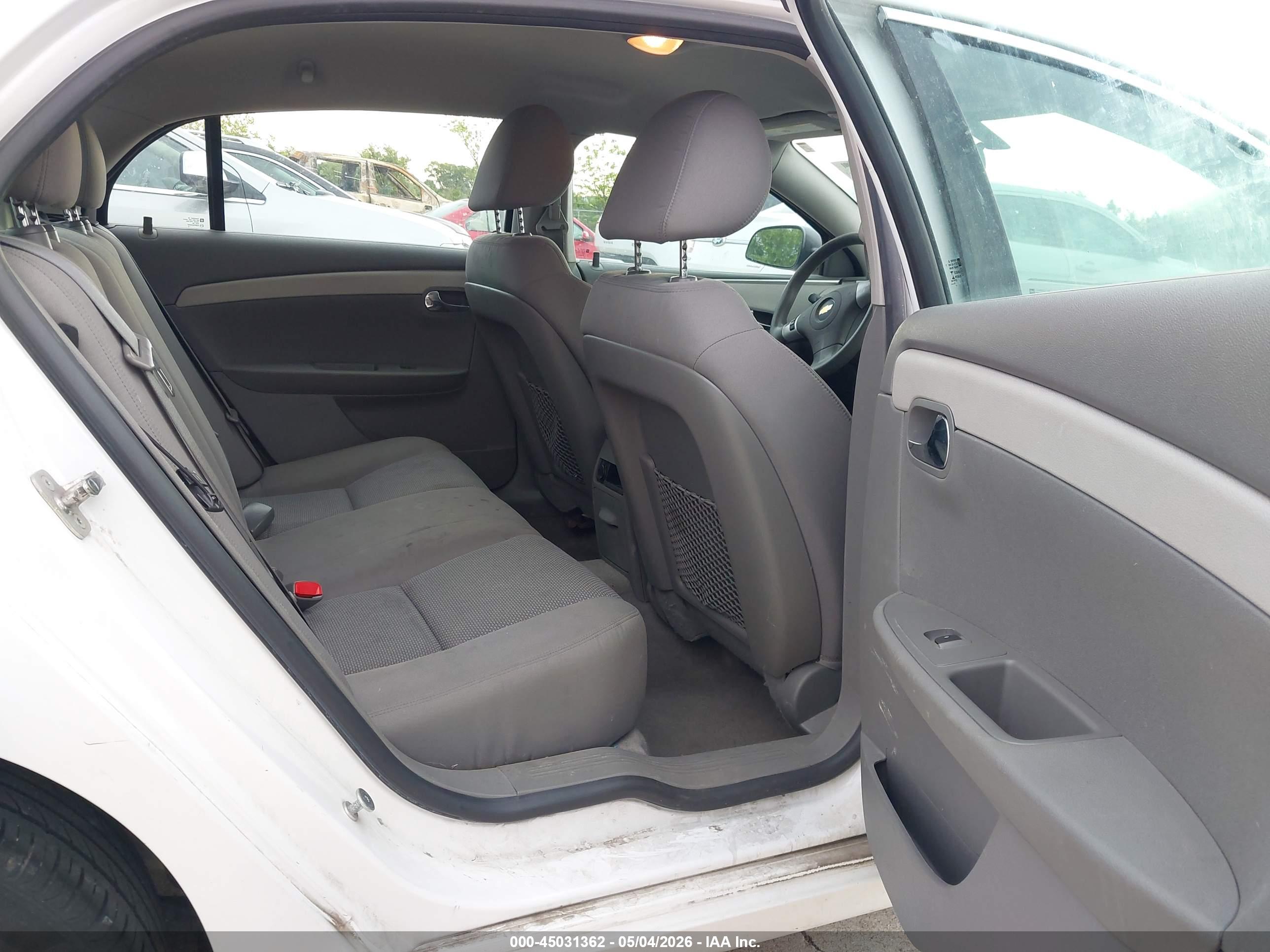 CHEVROLET MALIBU image 8