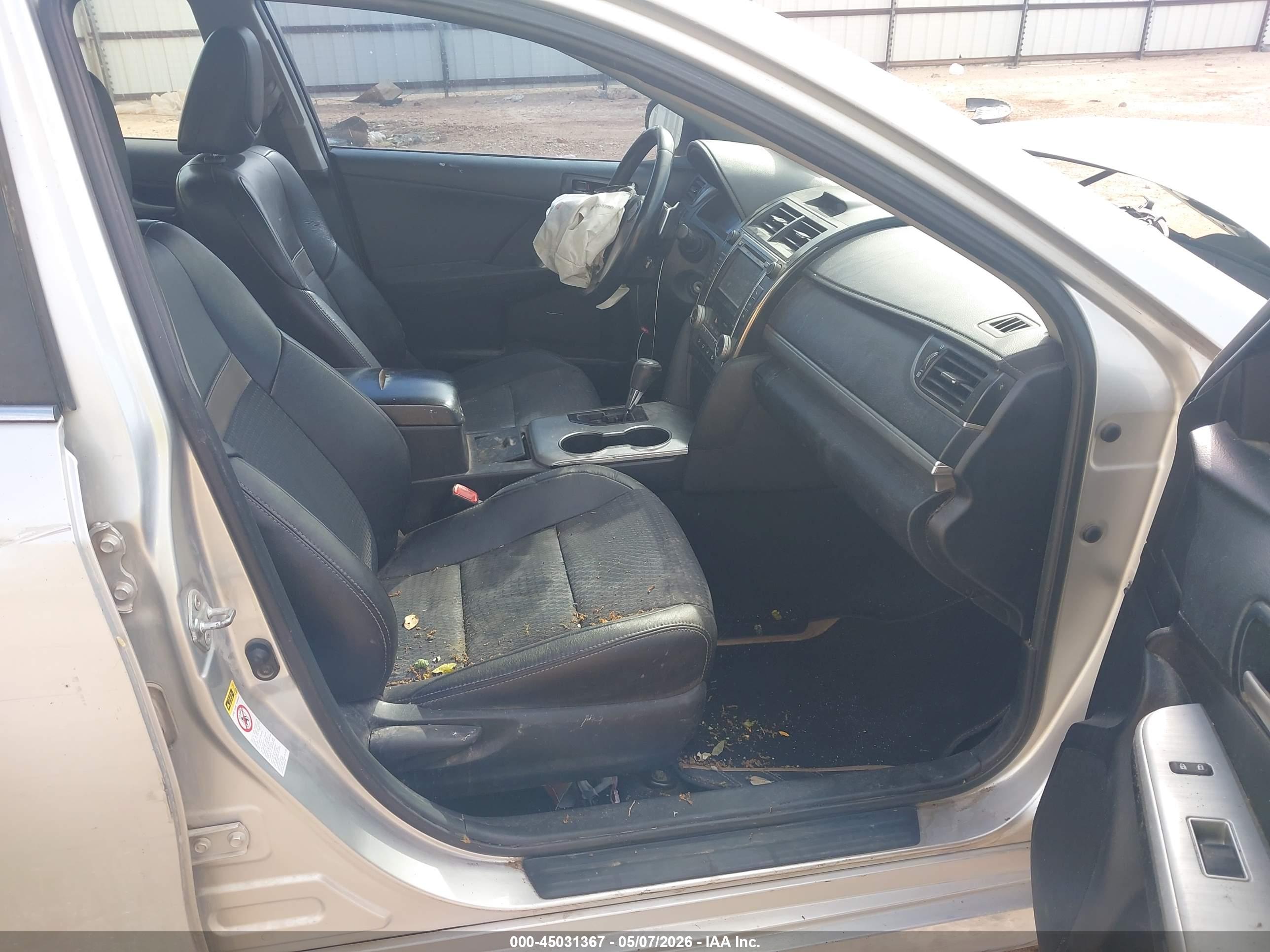 TOYOTA CAMRY image 5