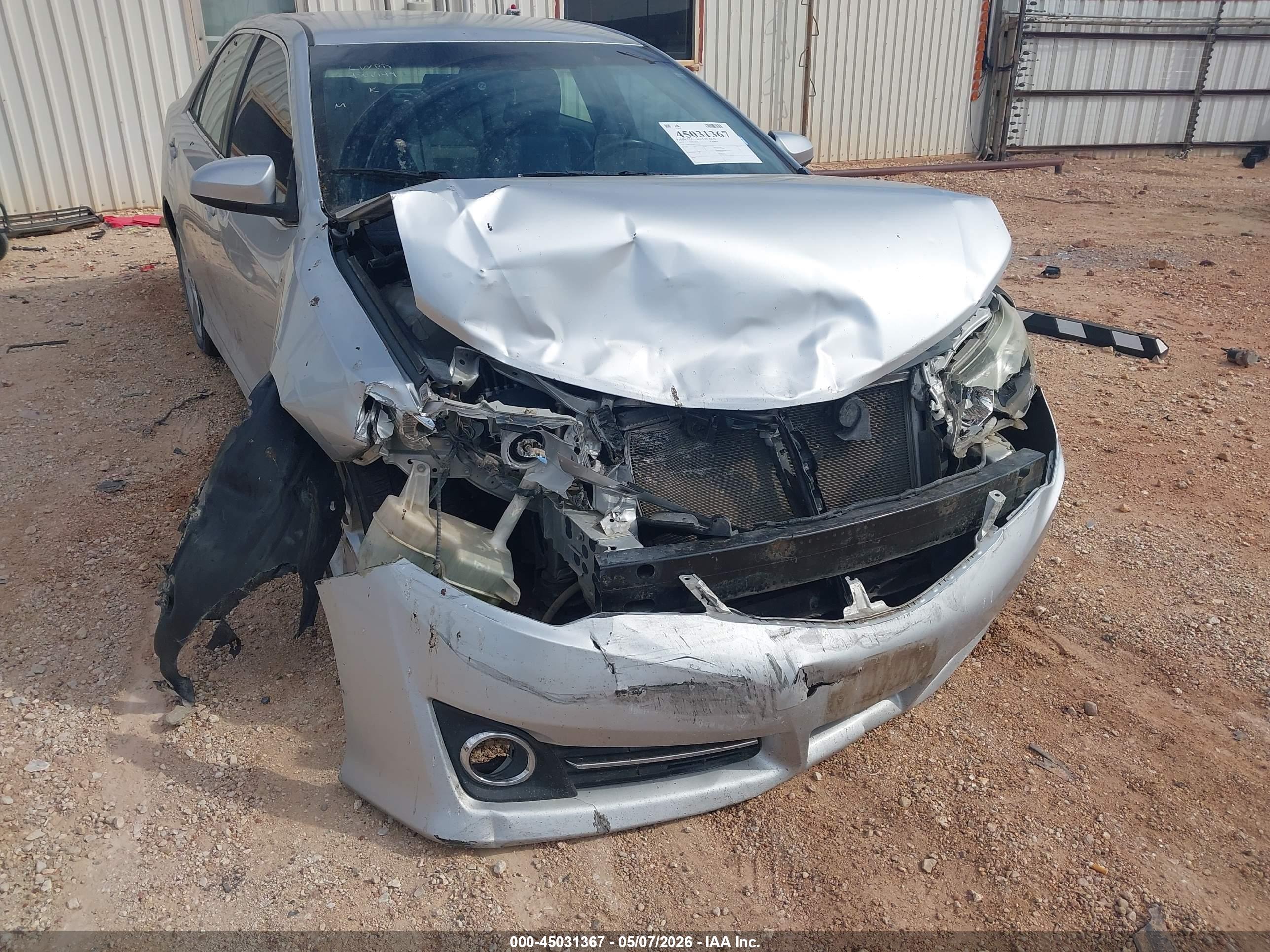 TOYOTA CAMRY image 6