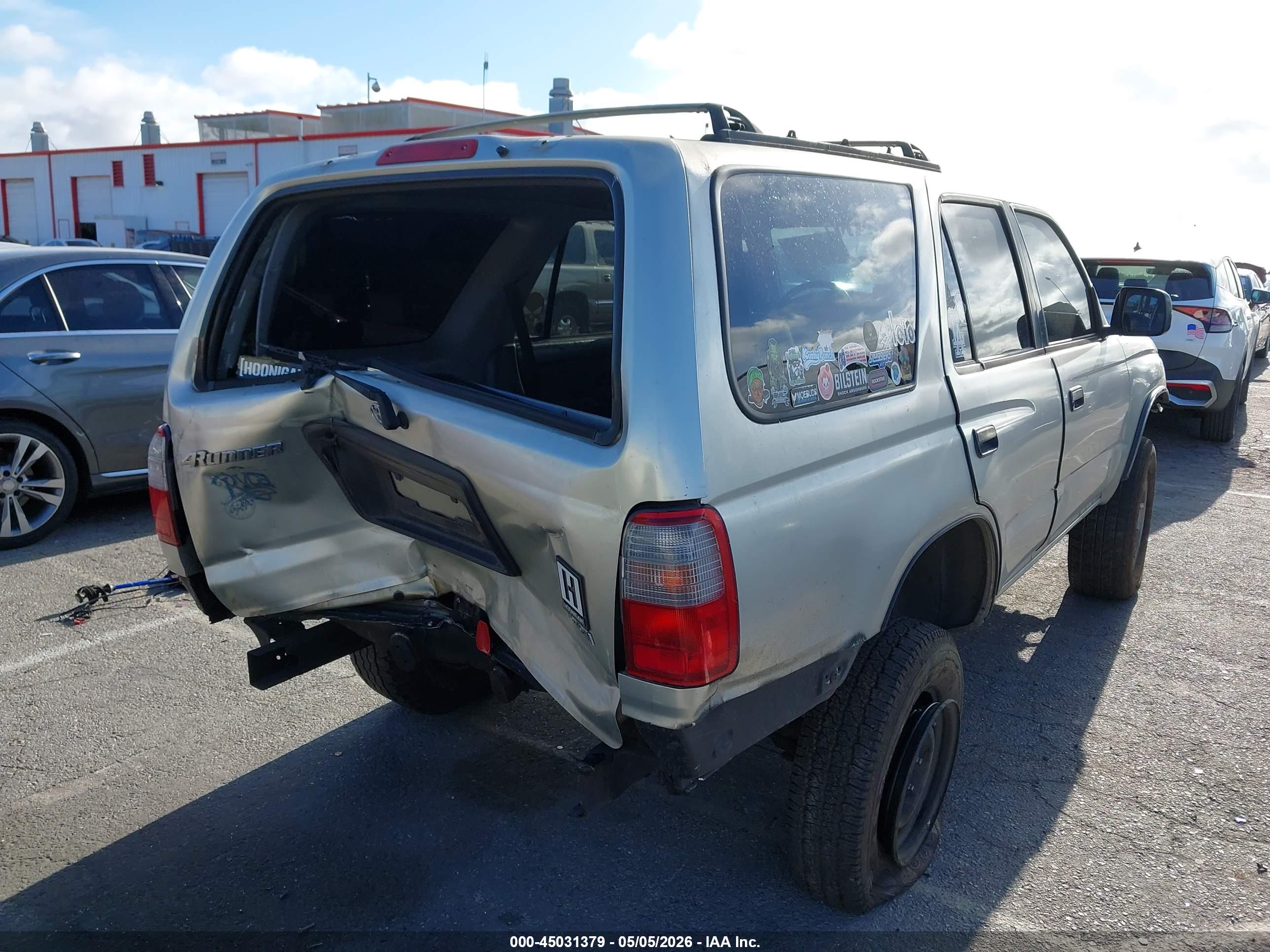 TOYOTA 4RUNNER image 4