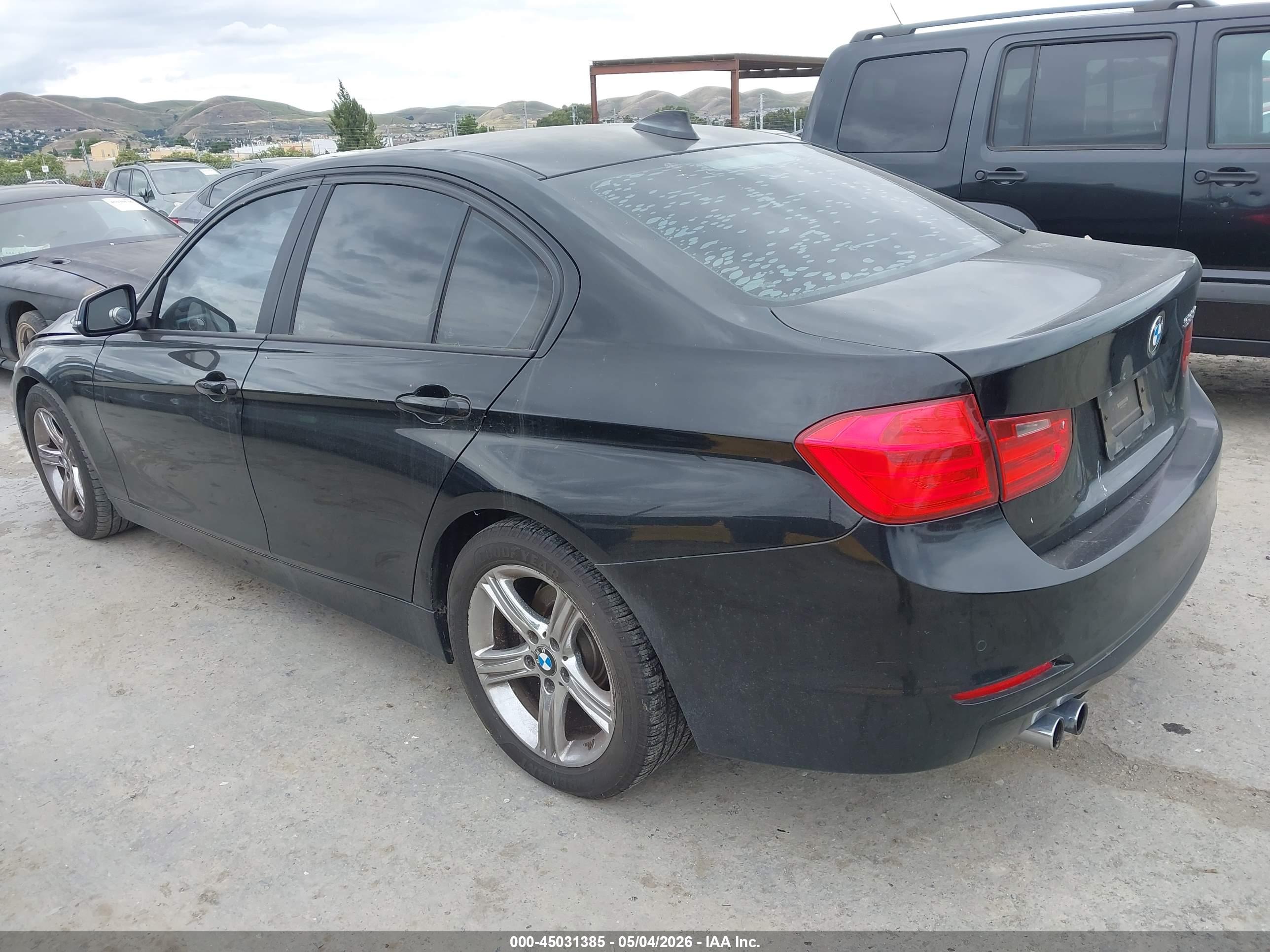 BMW 328I image 3