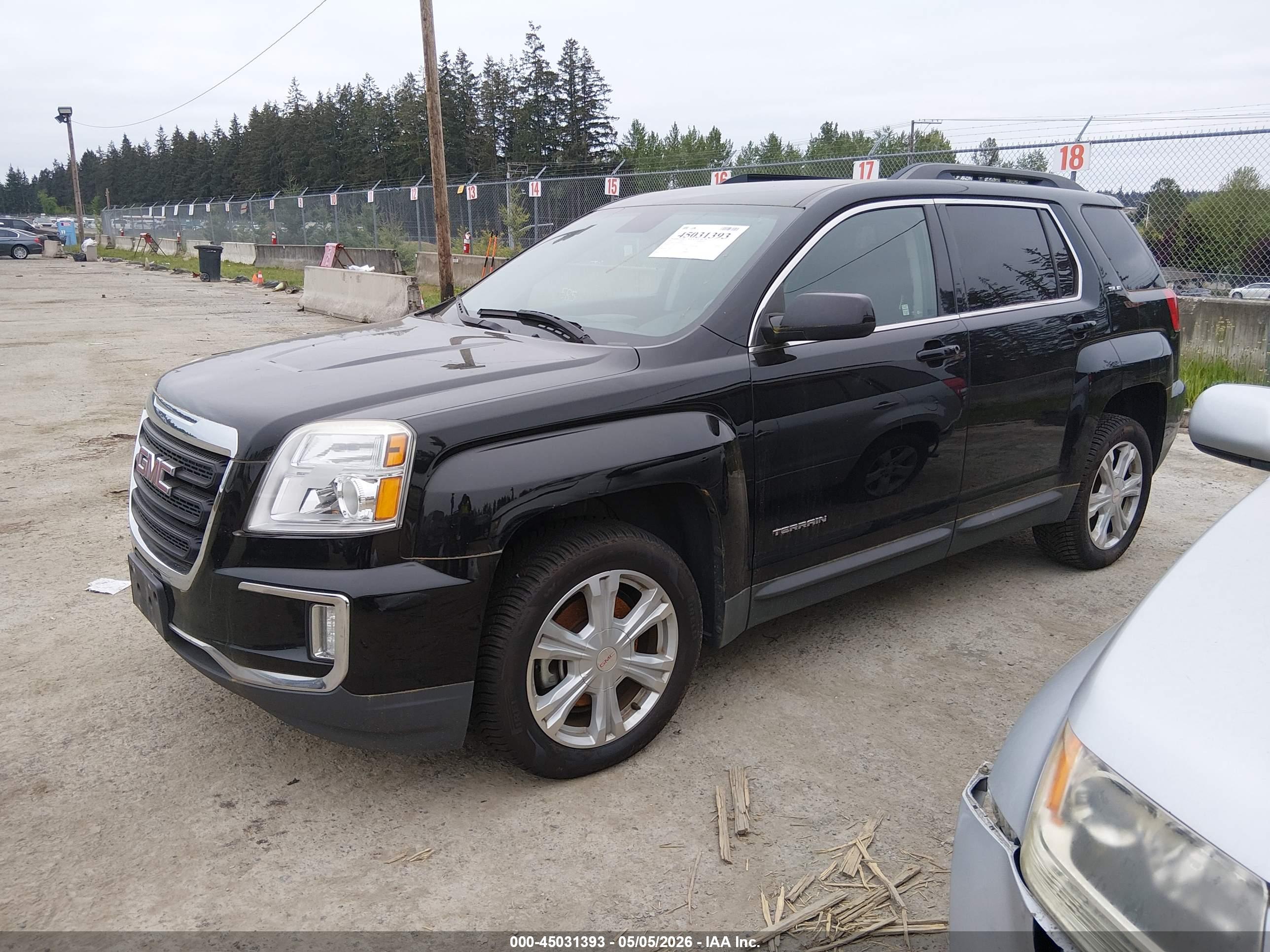 GMC TERRAIN image 2