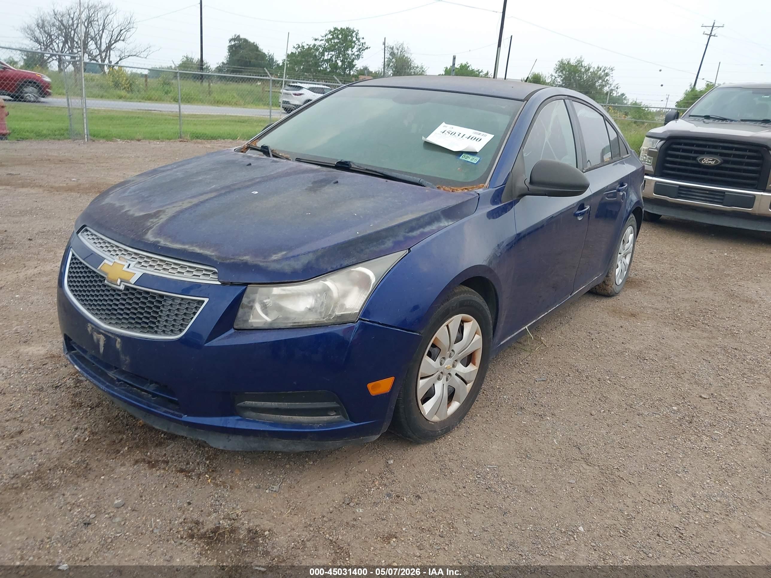 CHEVROLET CRUZE image 2