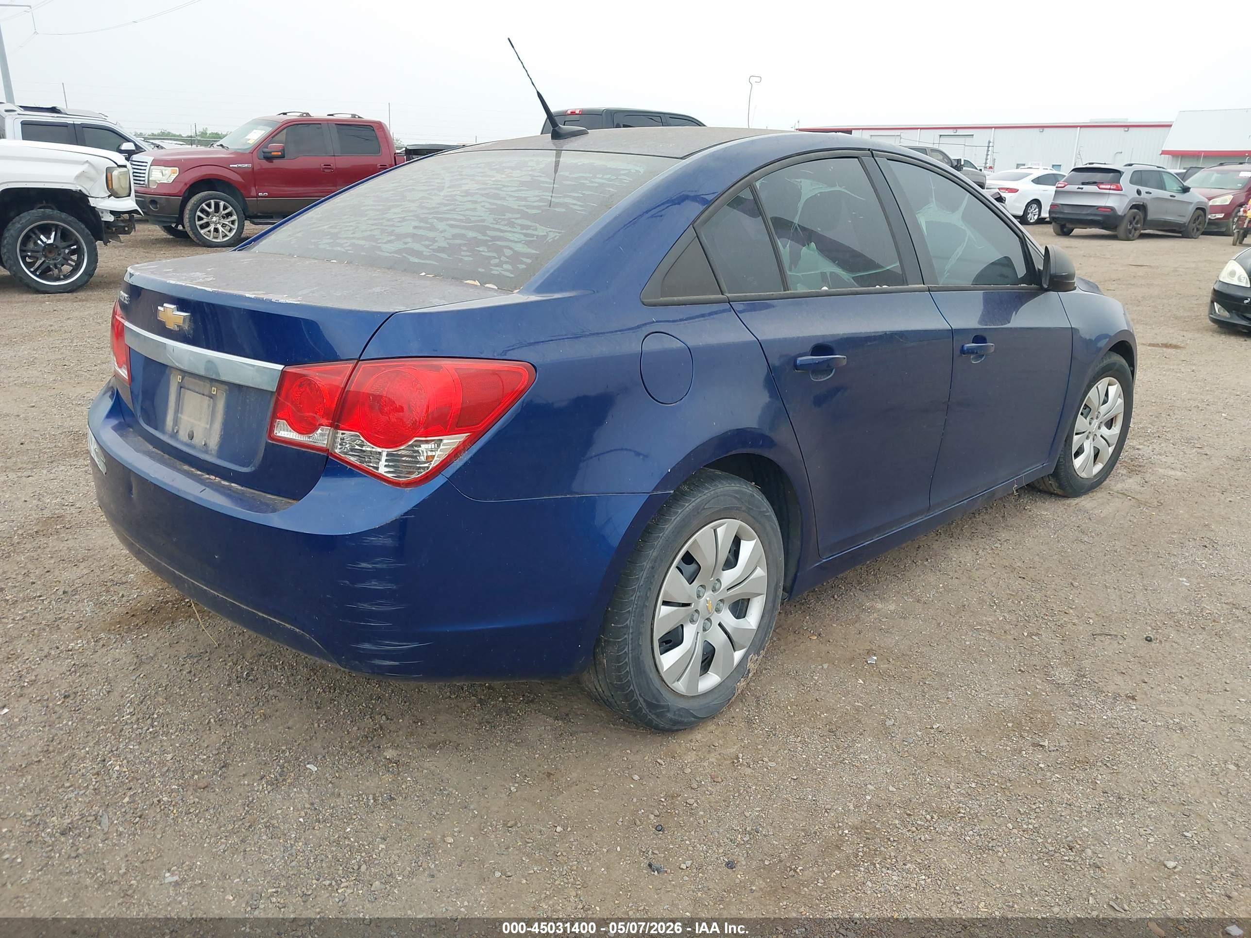CHEVROLET CRUZE image 4