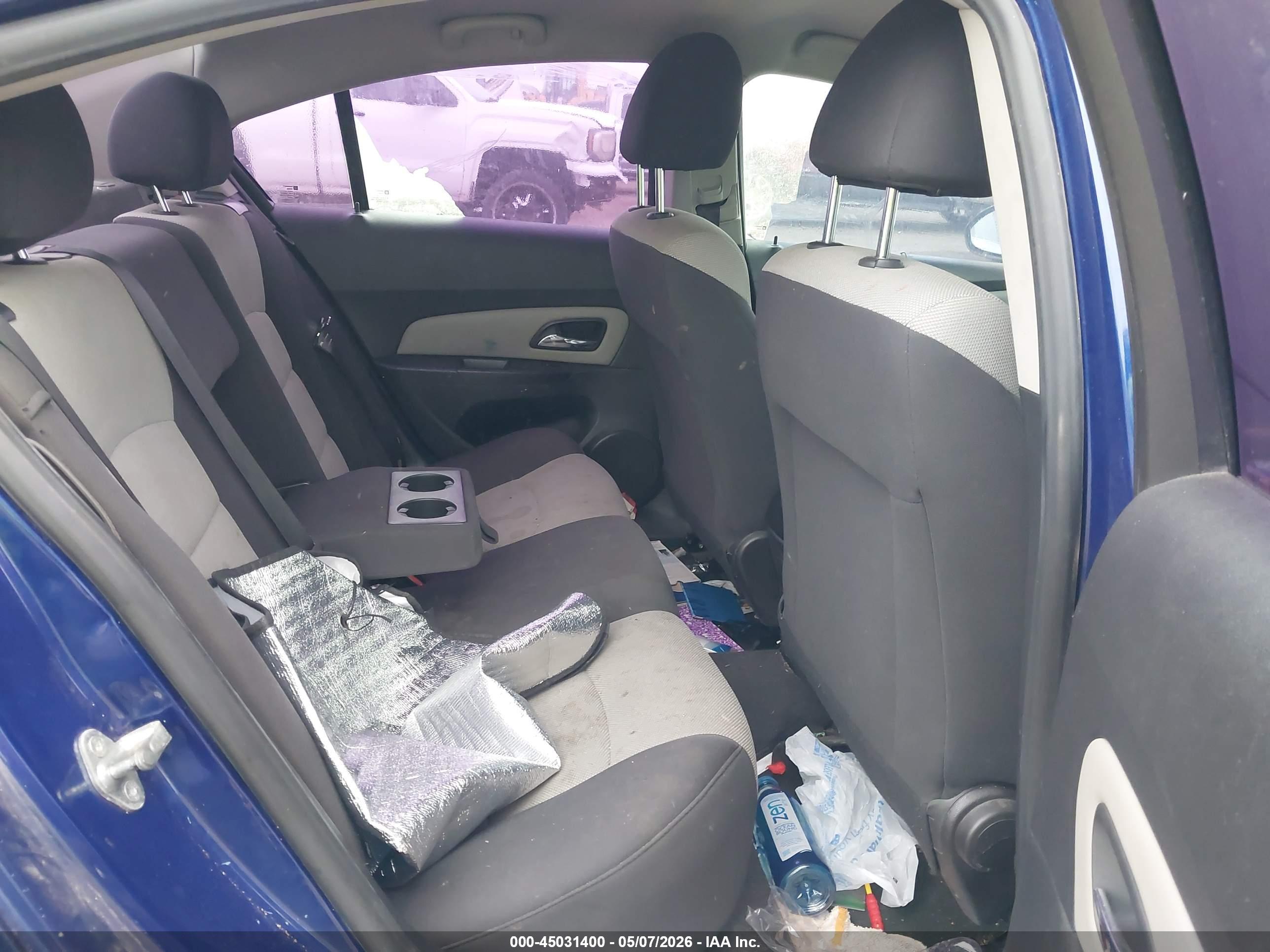 CHEVROLET CRUZE image 8