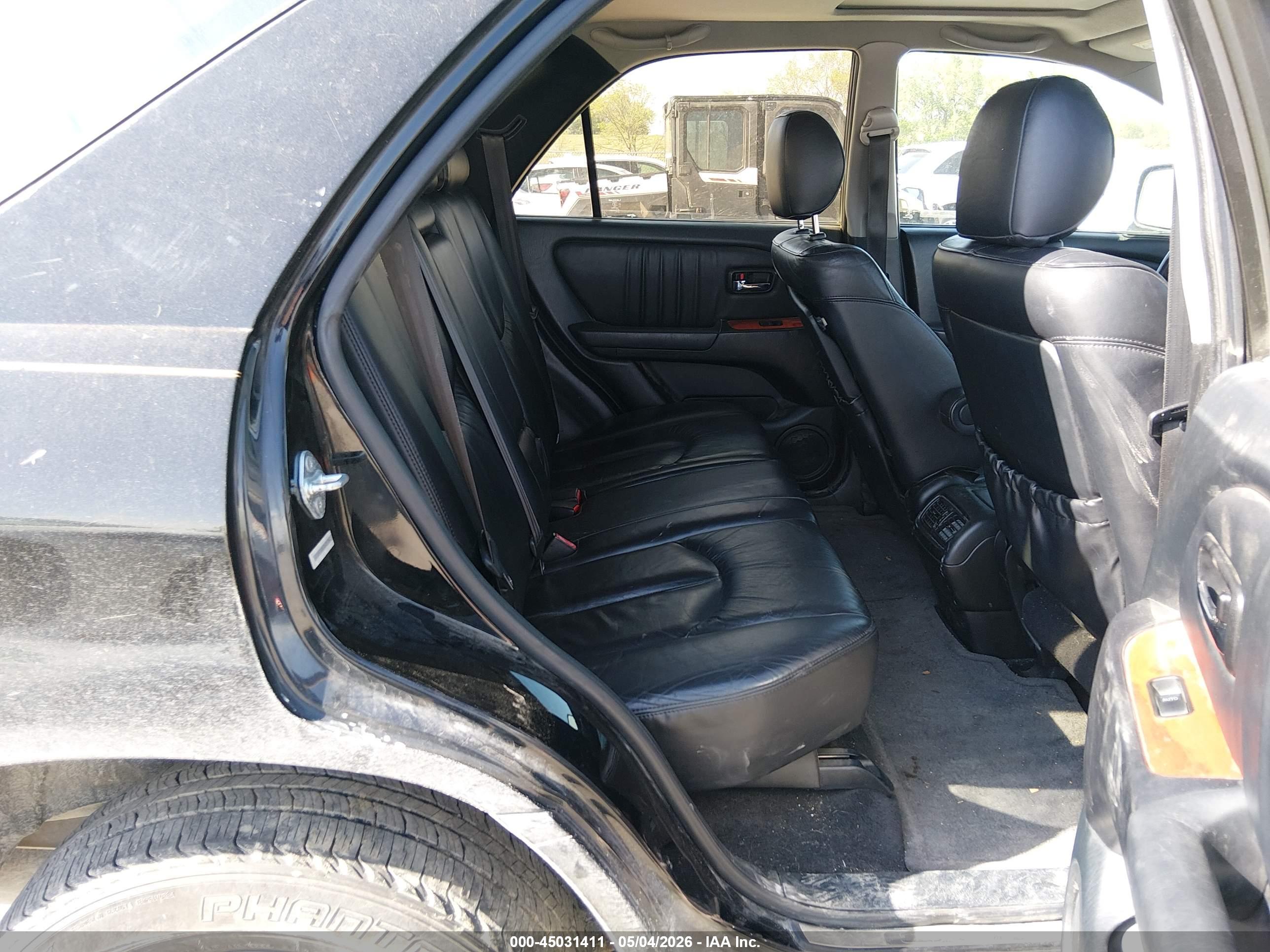 LEXUS RX image 8
