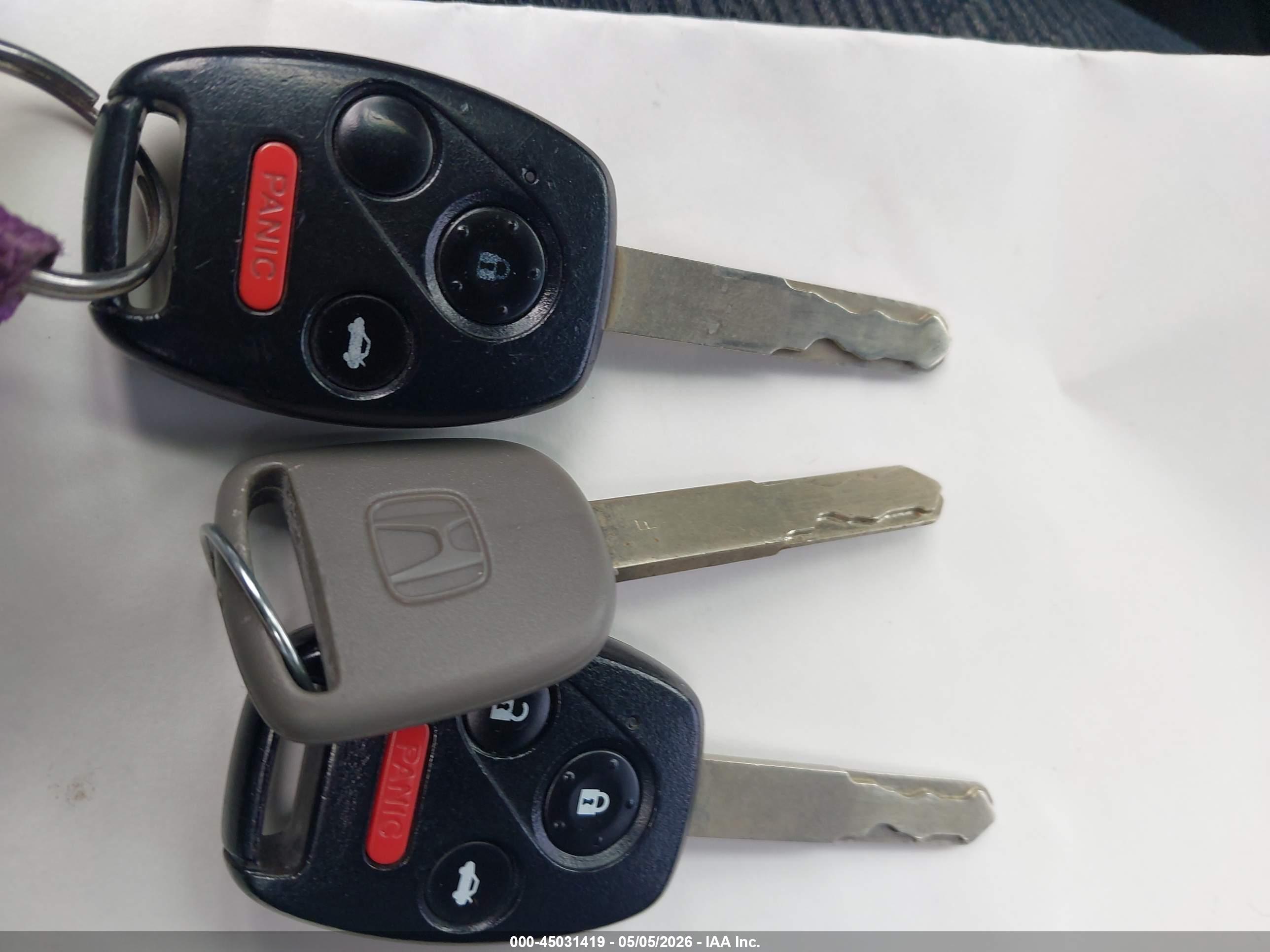 HONDA CR-V image 11