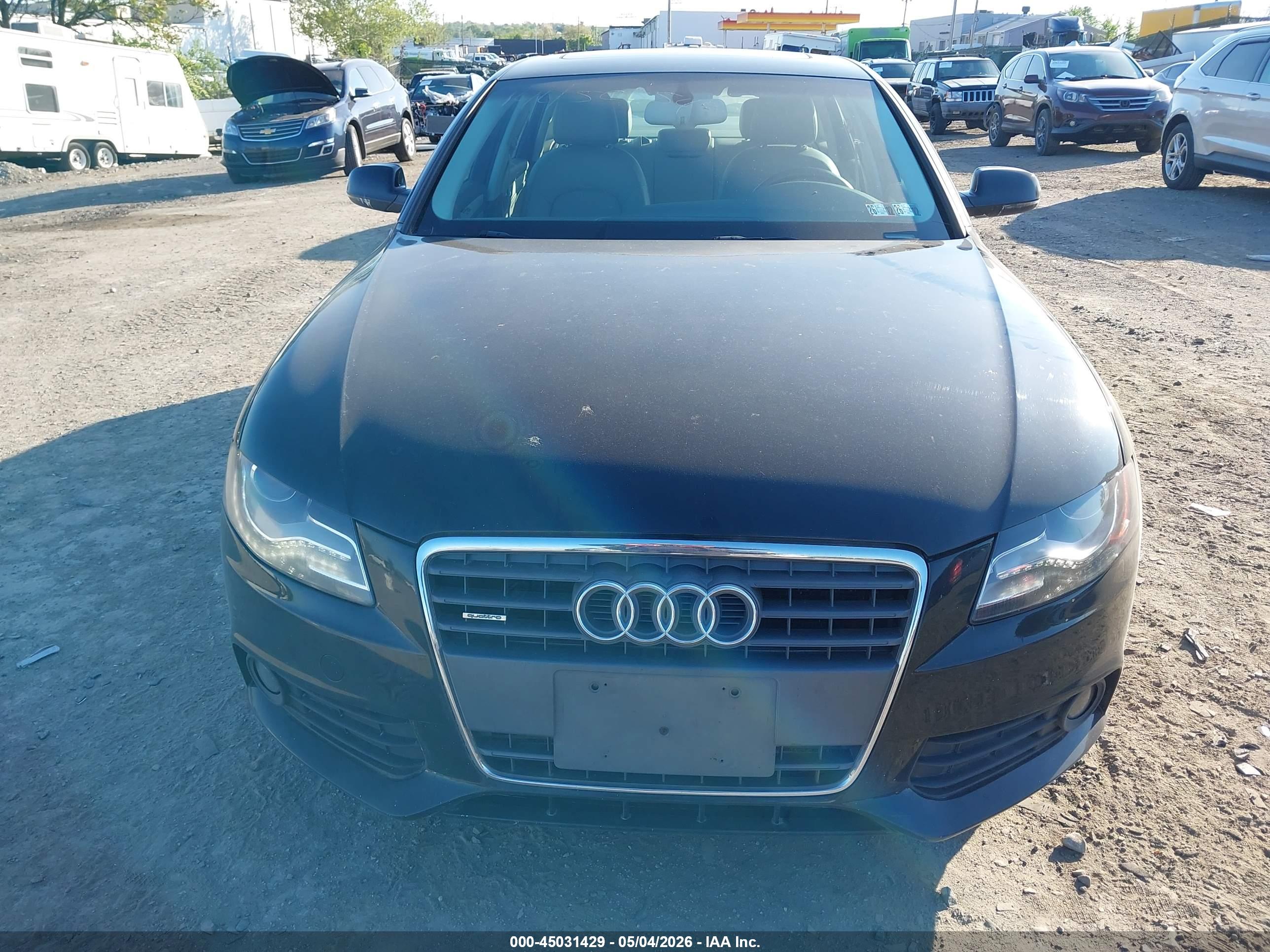 AUDI A4 image 6