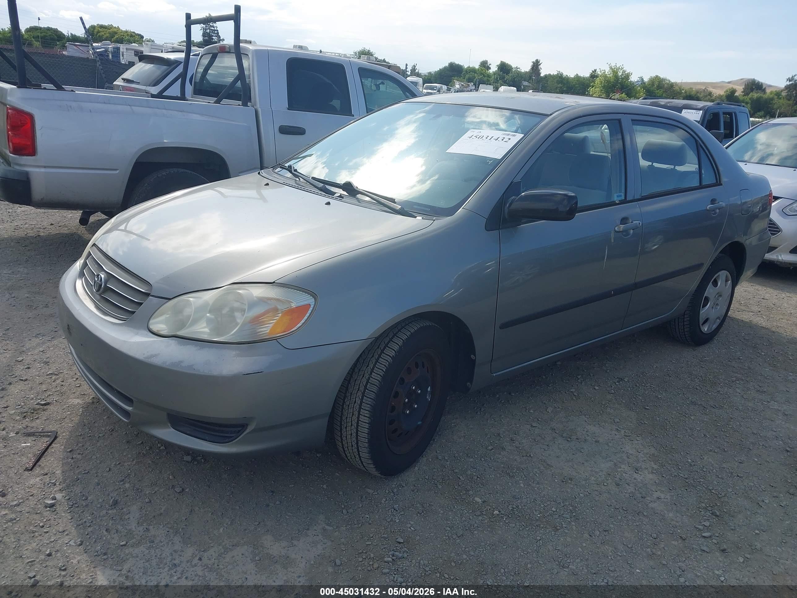 TOYOTA COROLLA image 2
