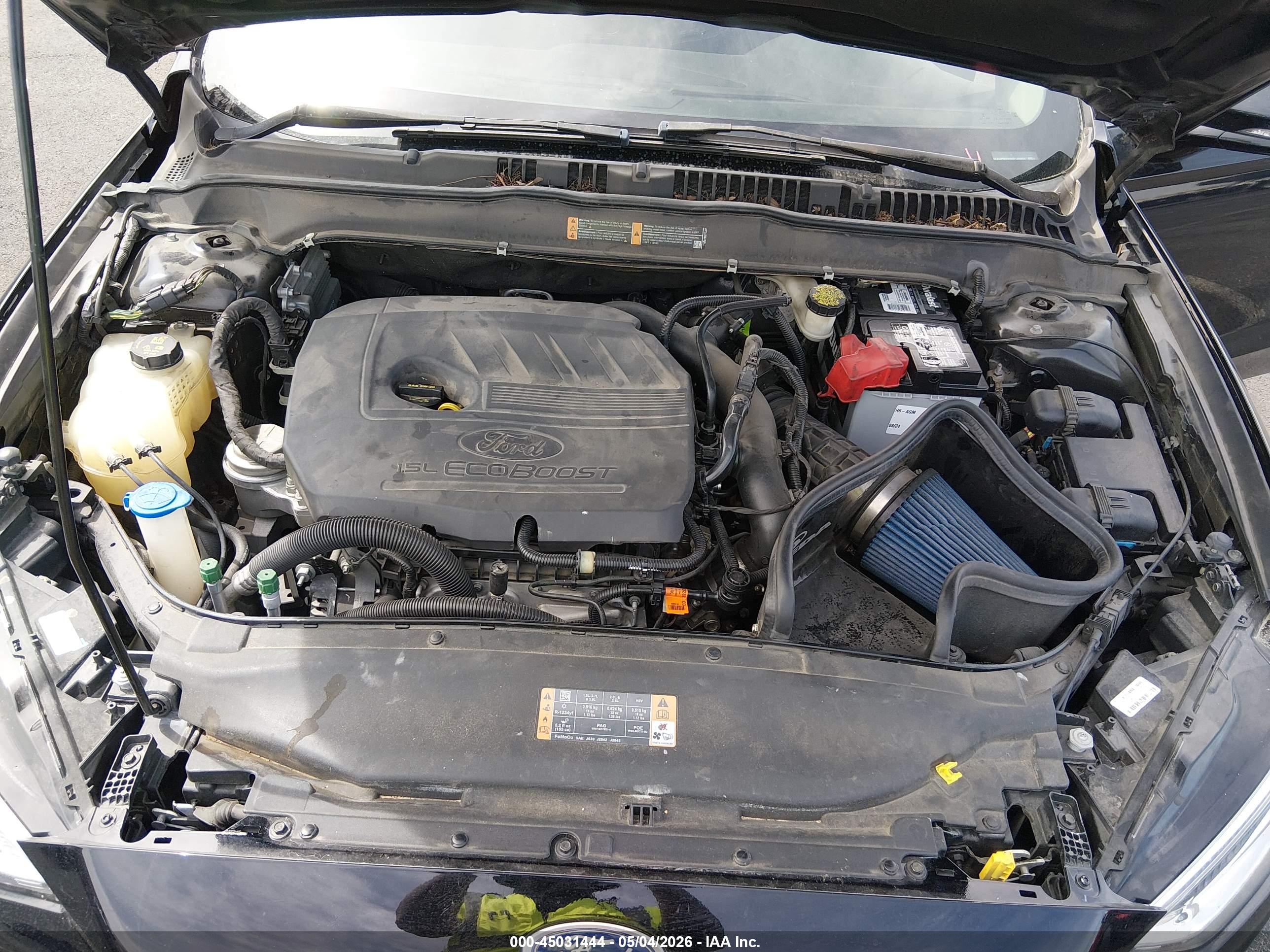 FORD FUSION image 10