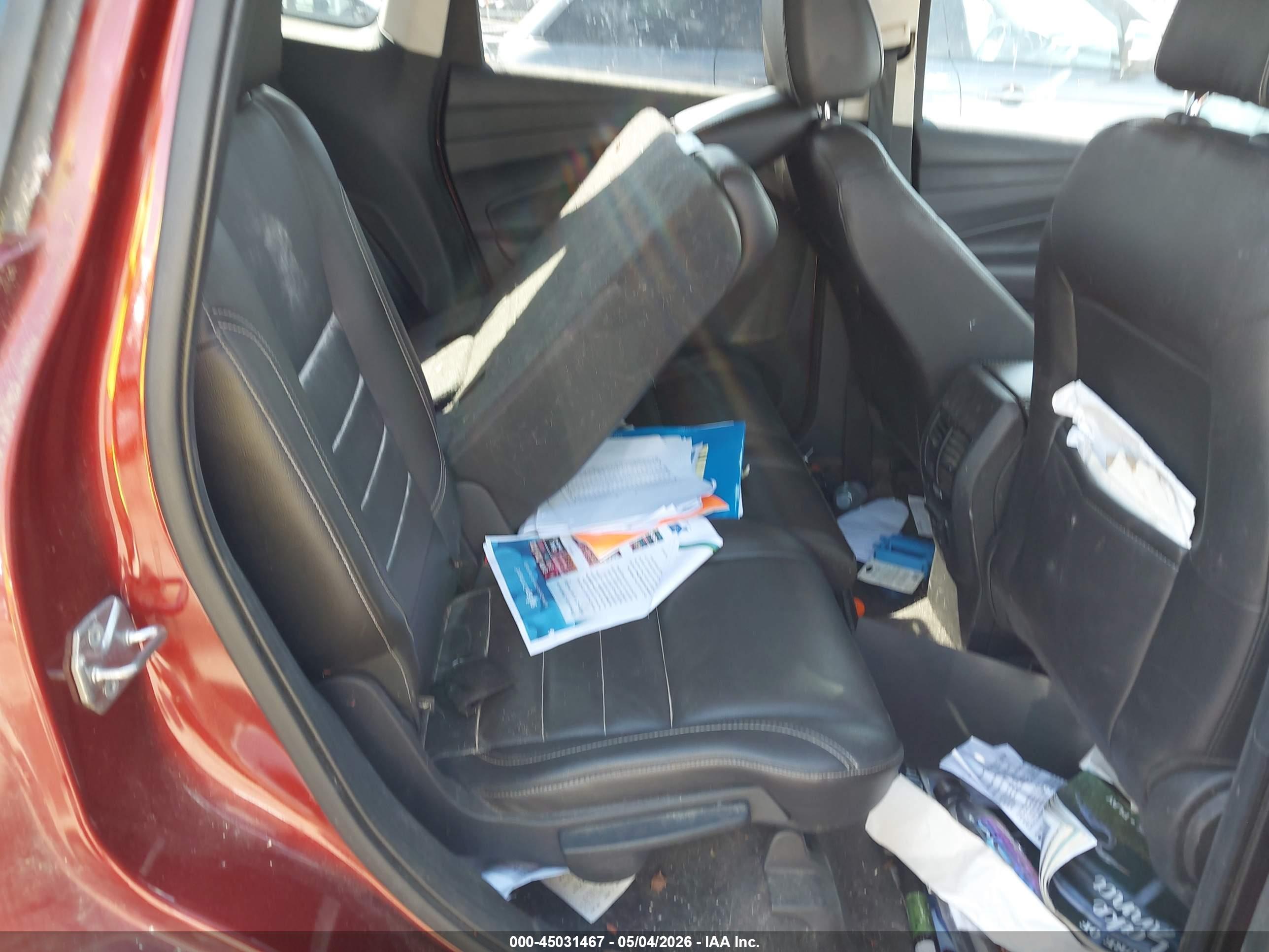 FORD ESCAPE image 8