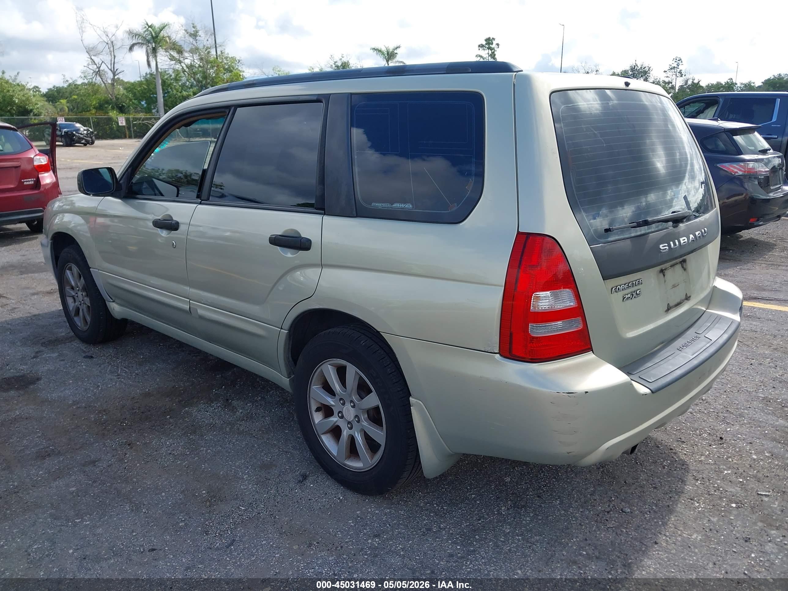 SUBARU FORESTER image 3