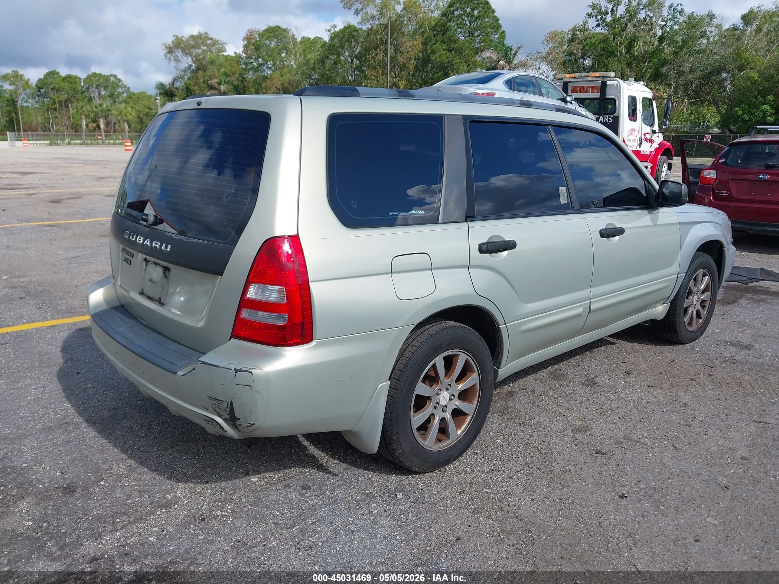 SUBARU FORESTER image 4