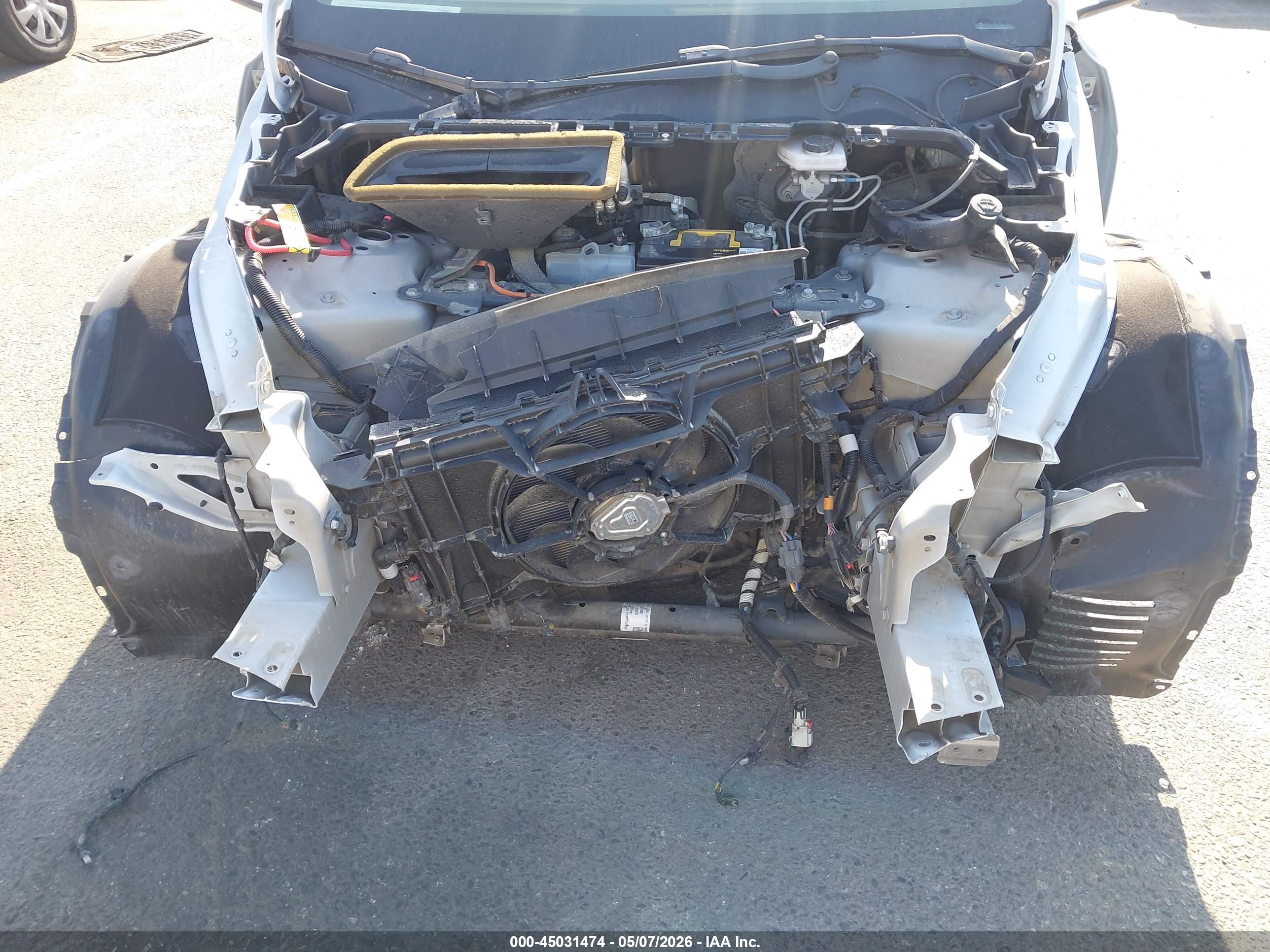 TESLA MODEL image 6