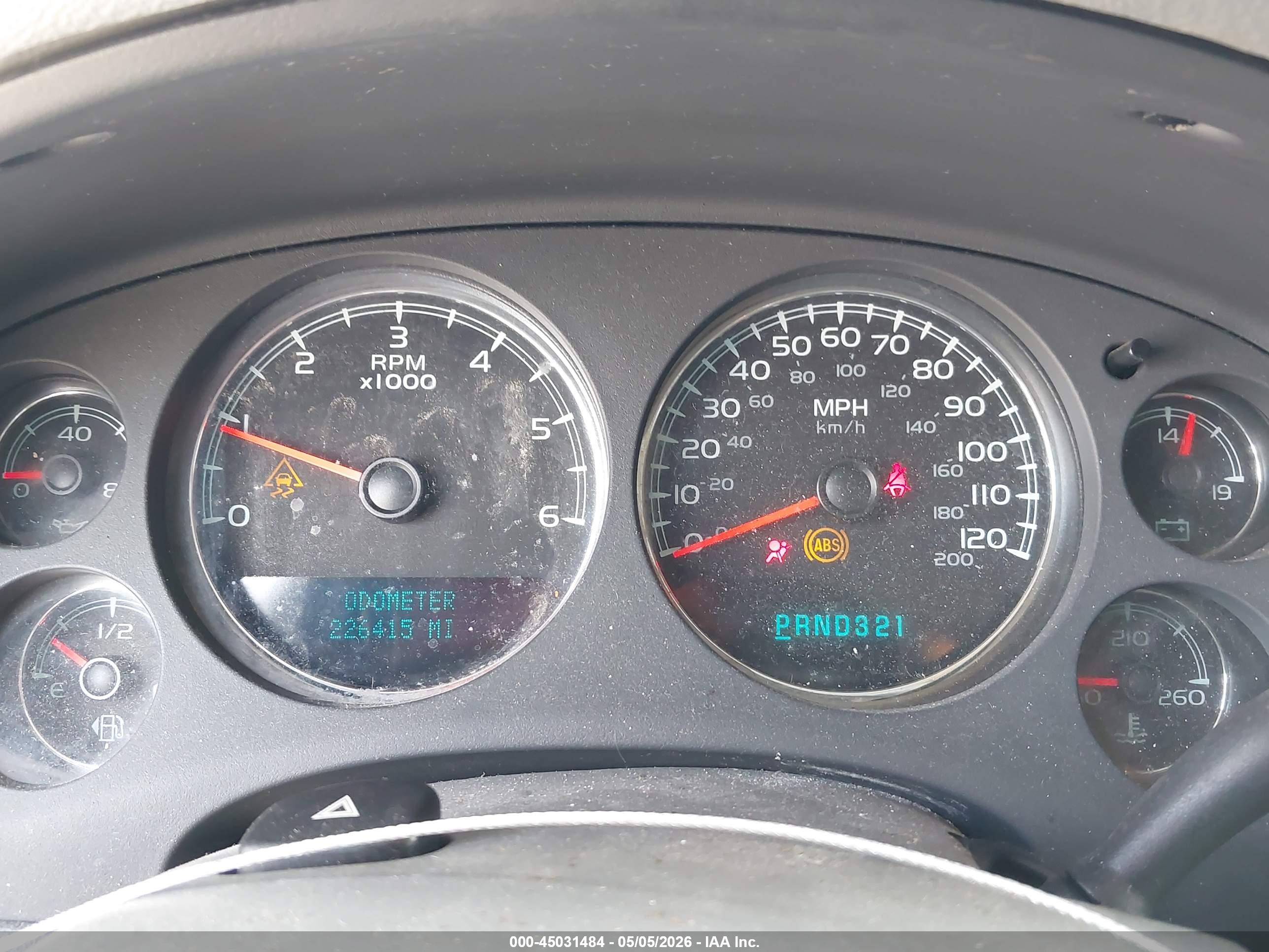 CHEVROLET TAHOE image 7