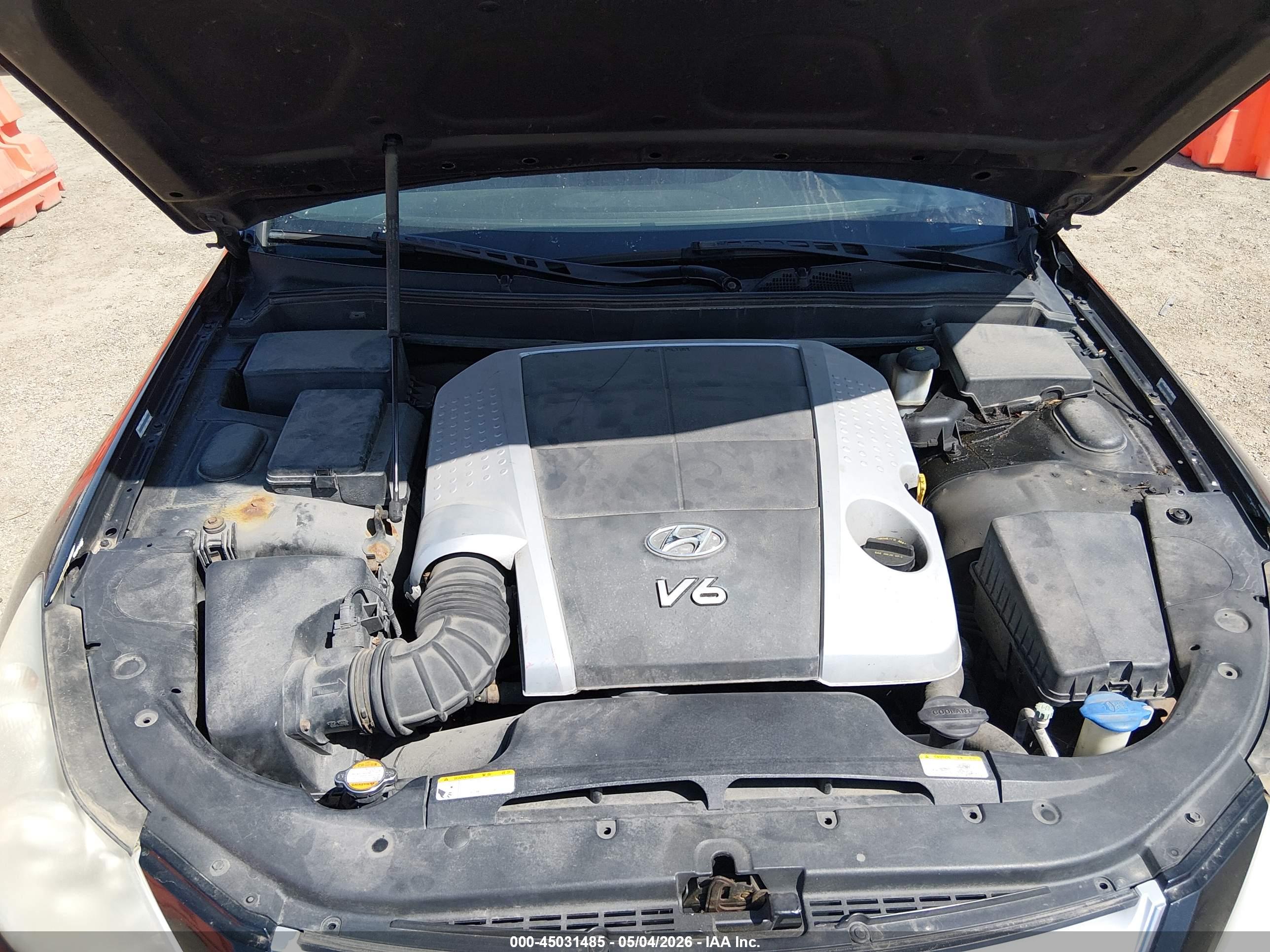 HYUNDAI GENESIS image 10