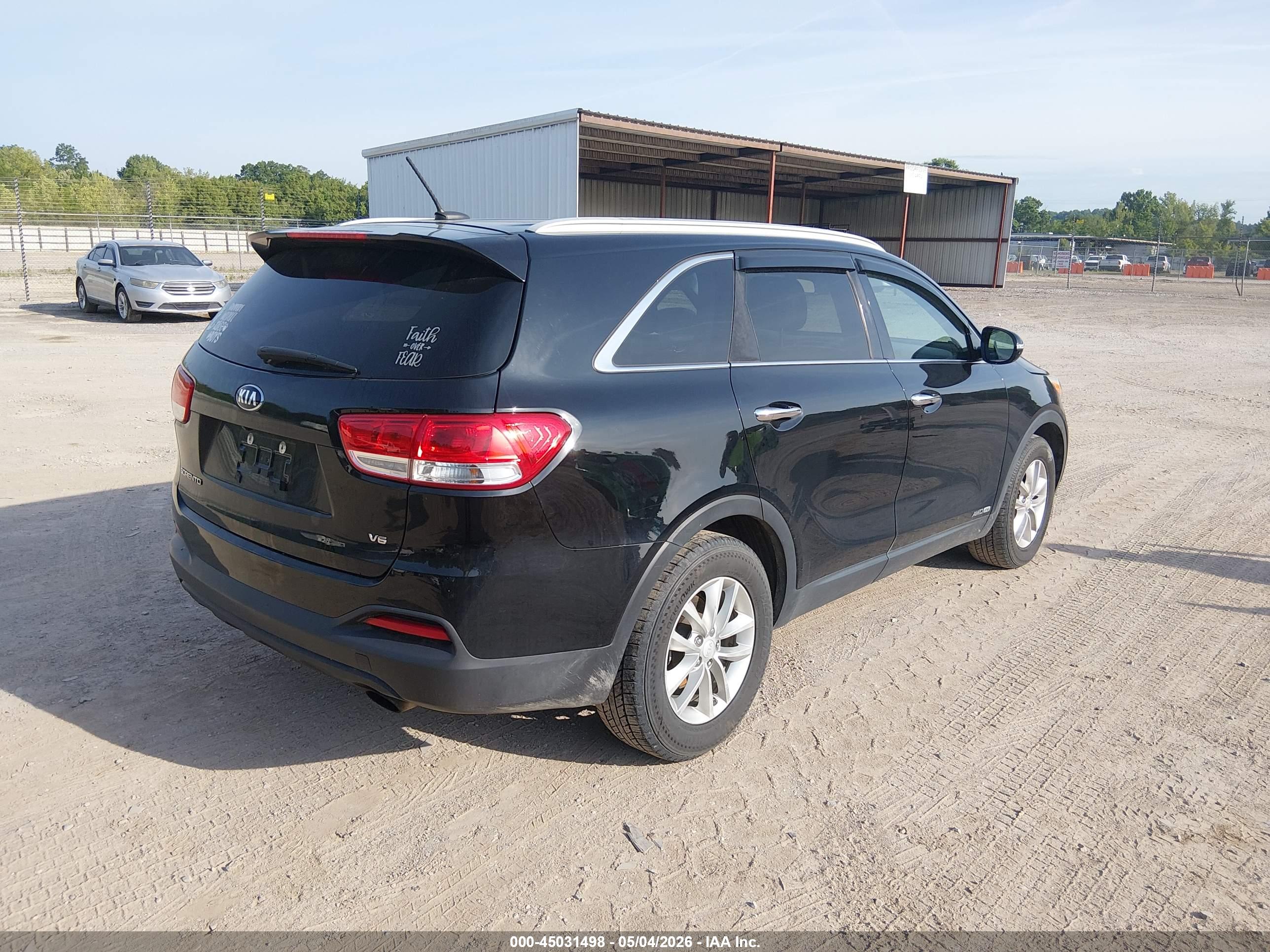KIA SORENTO image 4