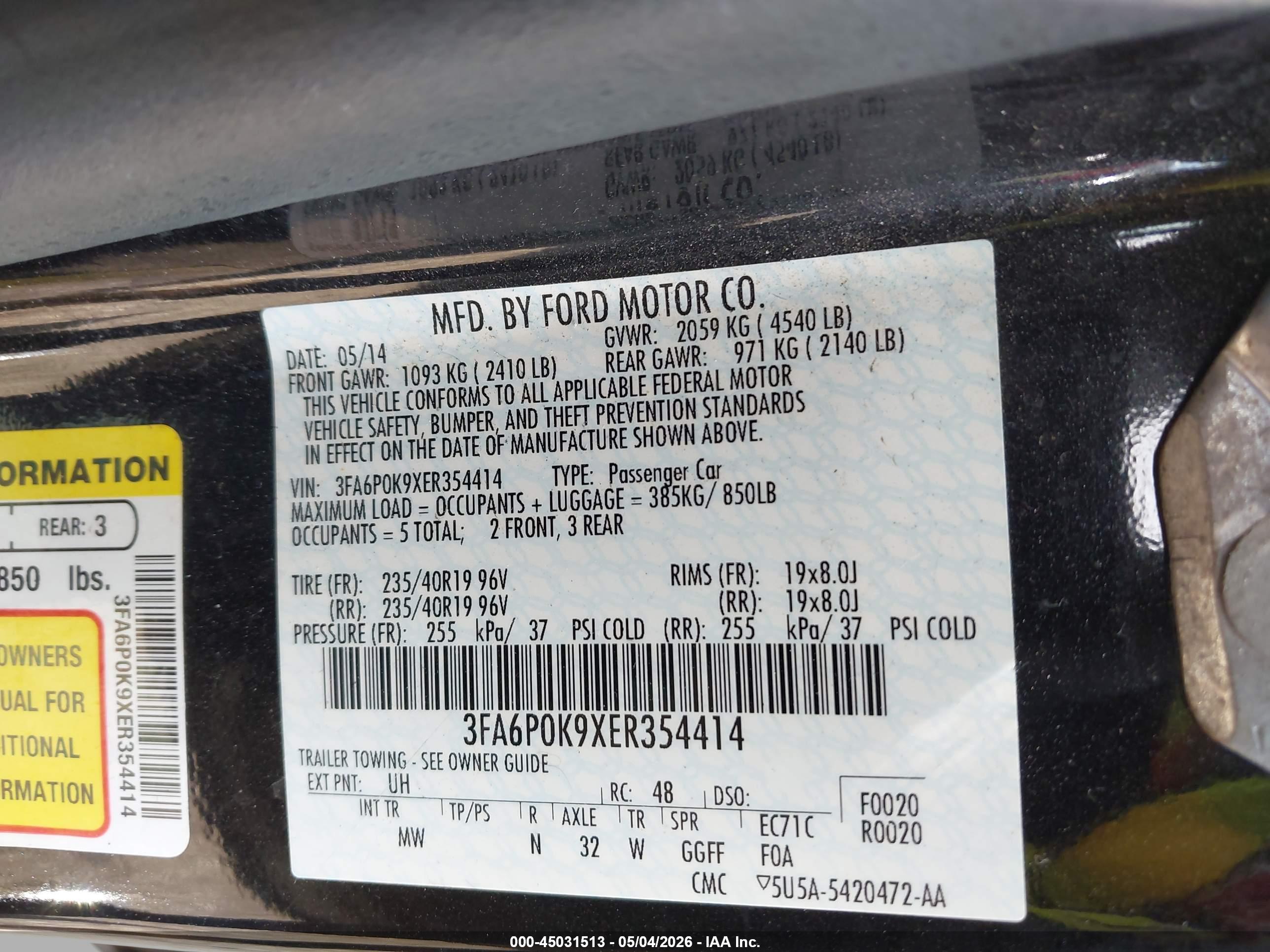 FORD FUSION image 9