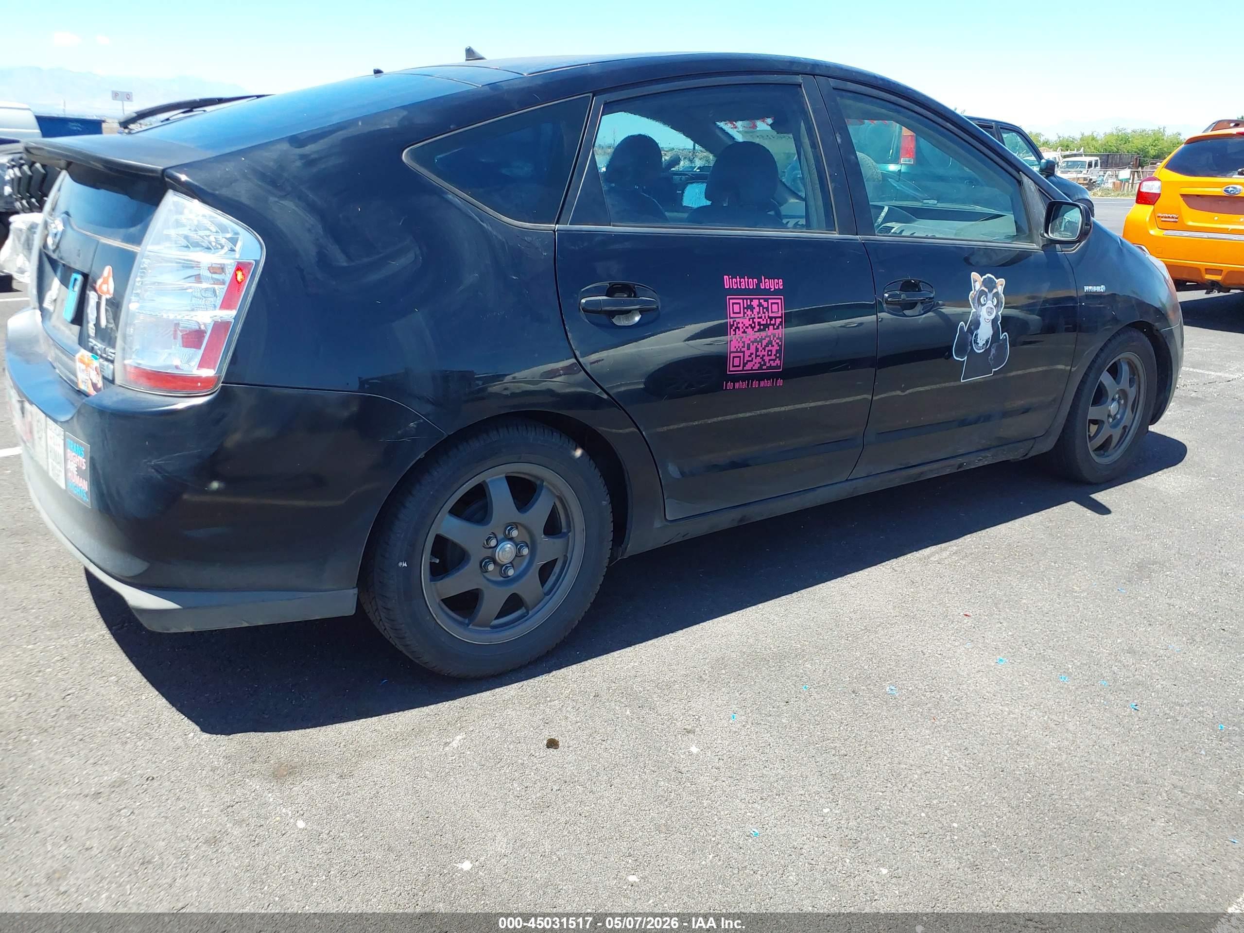 TOYOTA PRIUS image 4