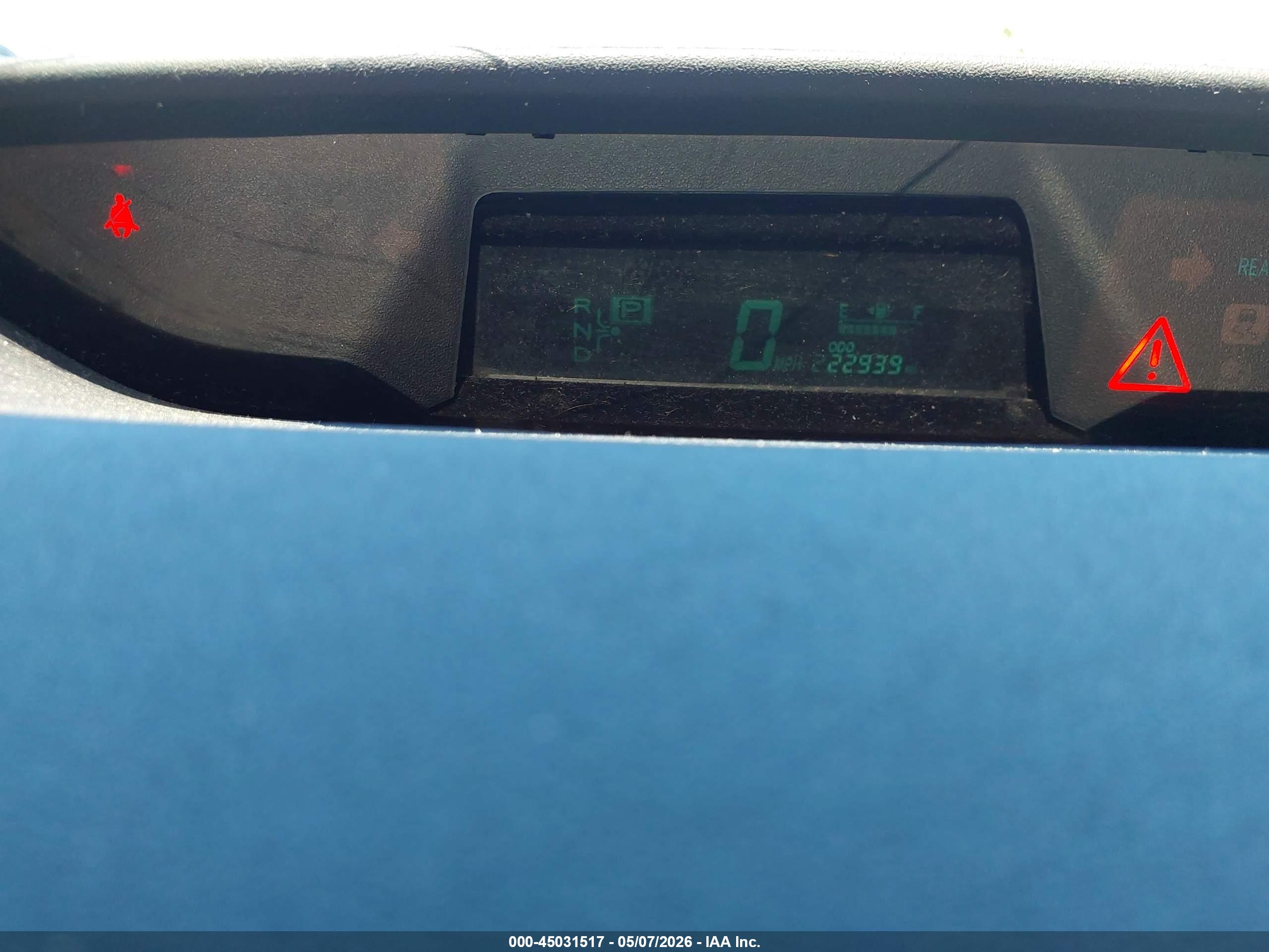 TOYOTA PRIUS image 7