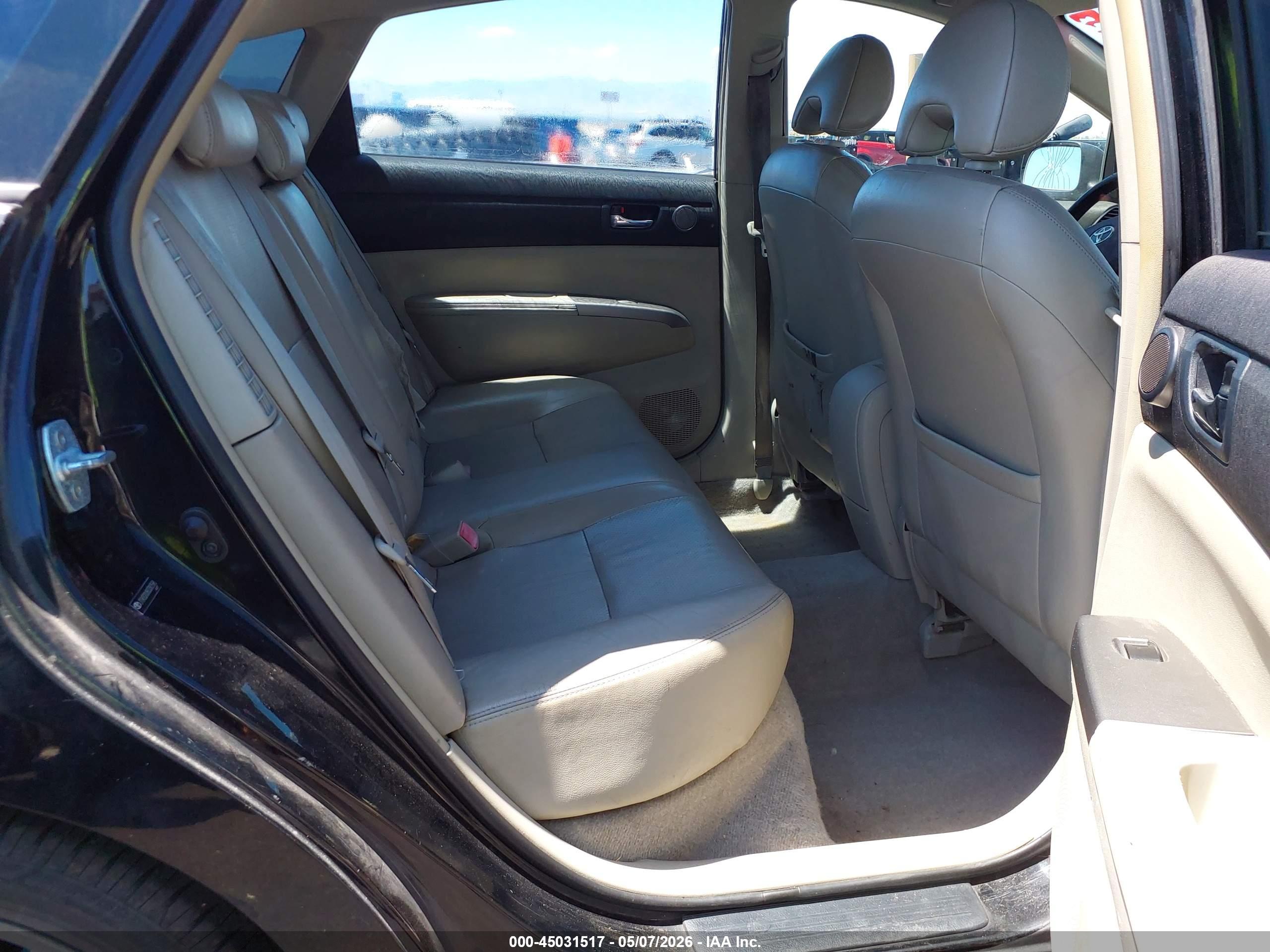 TOYOTA PRIUS image 8