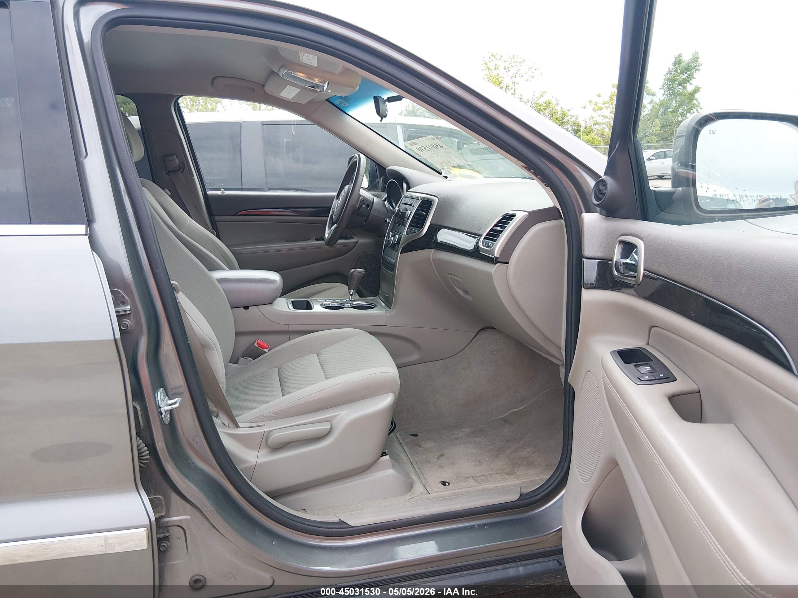 JEEP GRAND image 5
