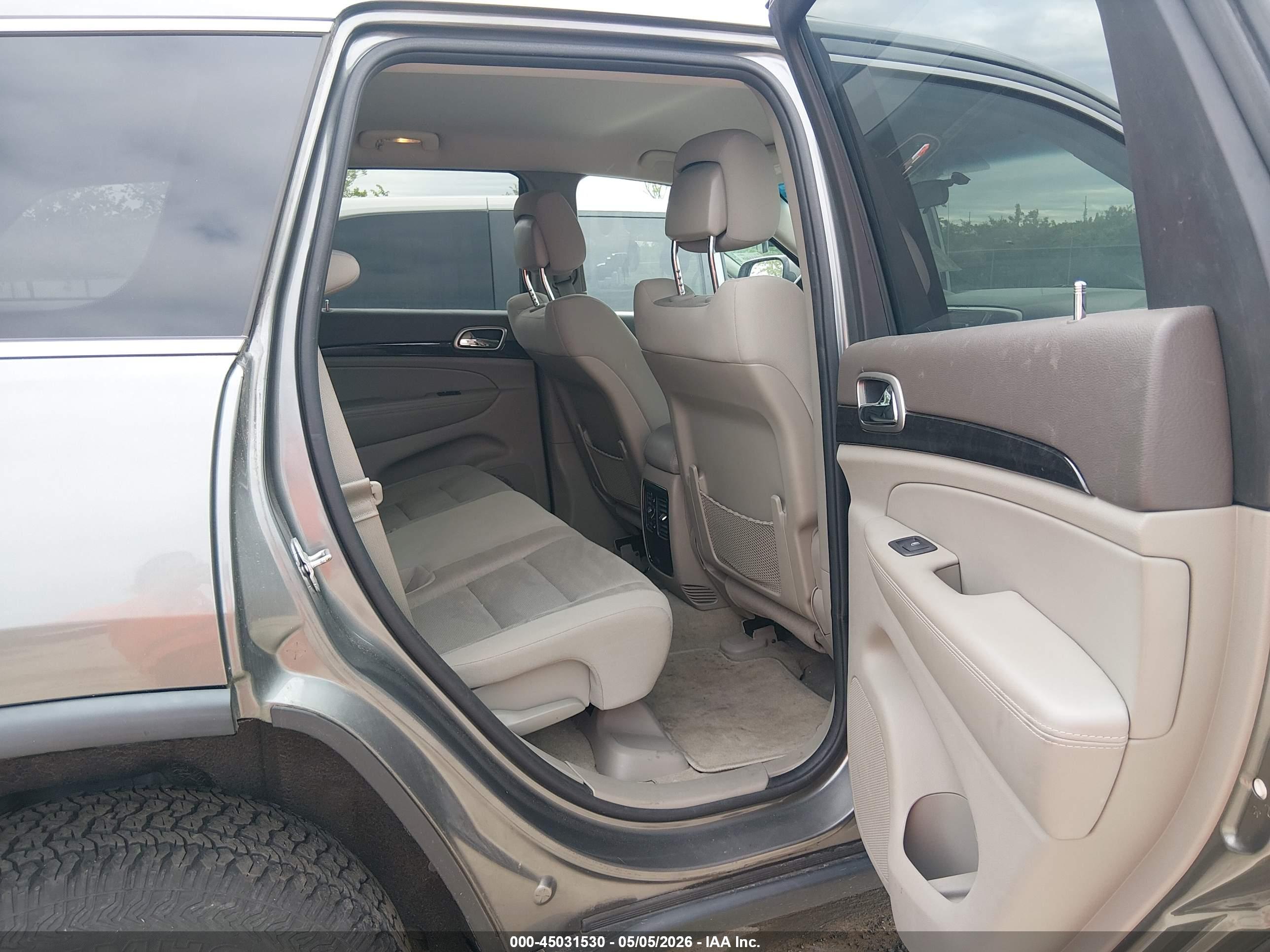 JEEP GRAND image 8
