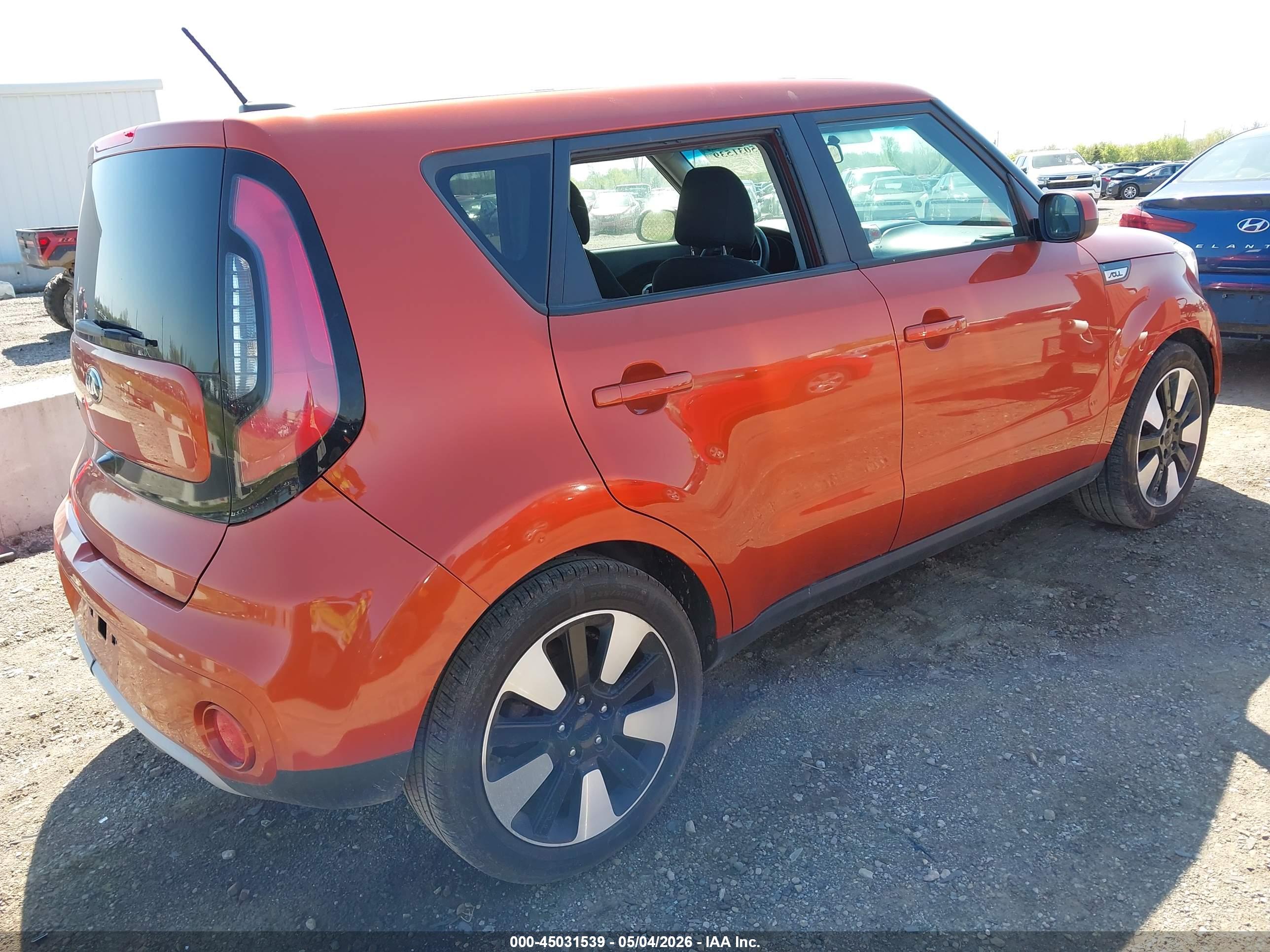 KIA SOUL image 4